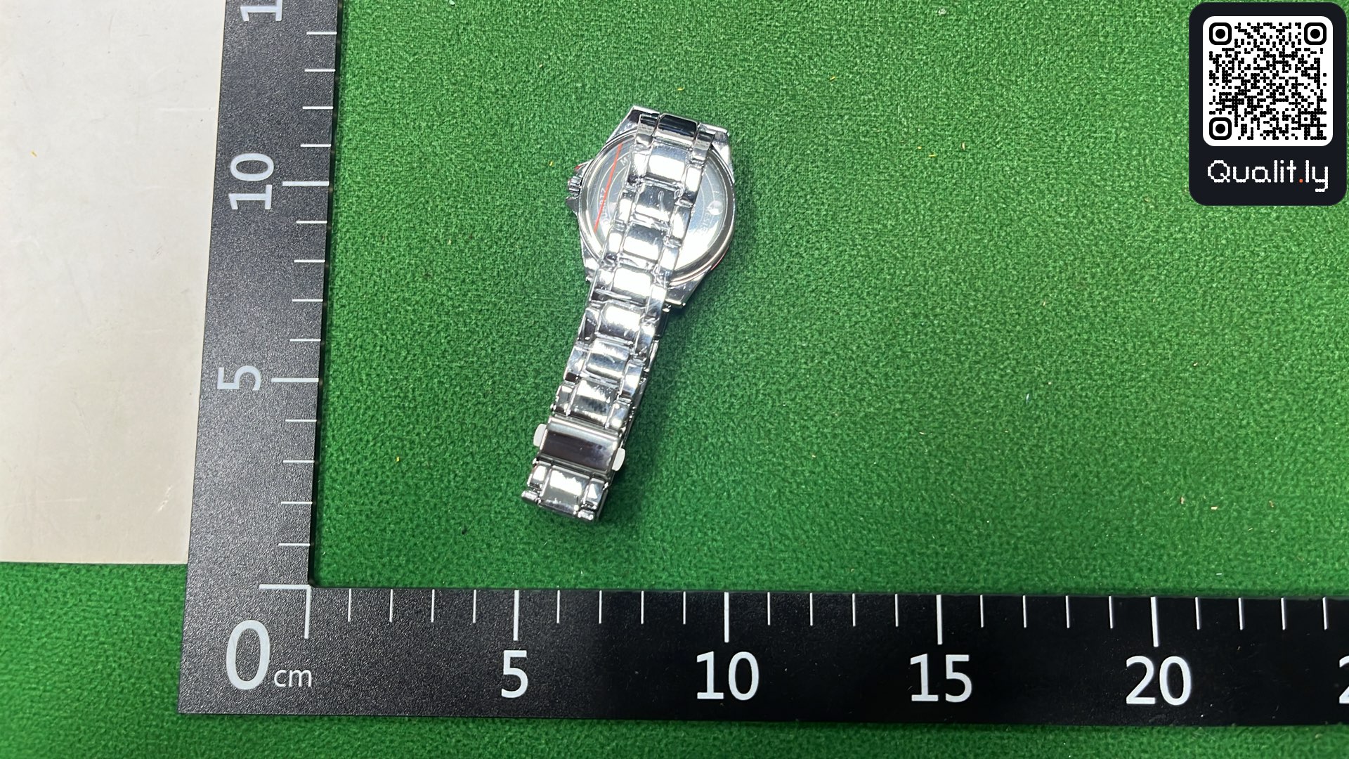 Montre — photo QC 2 sur 15