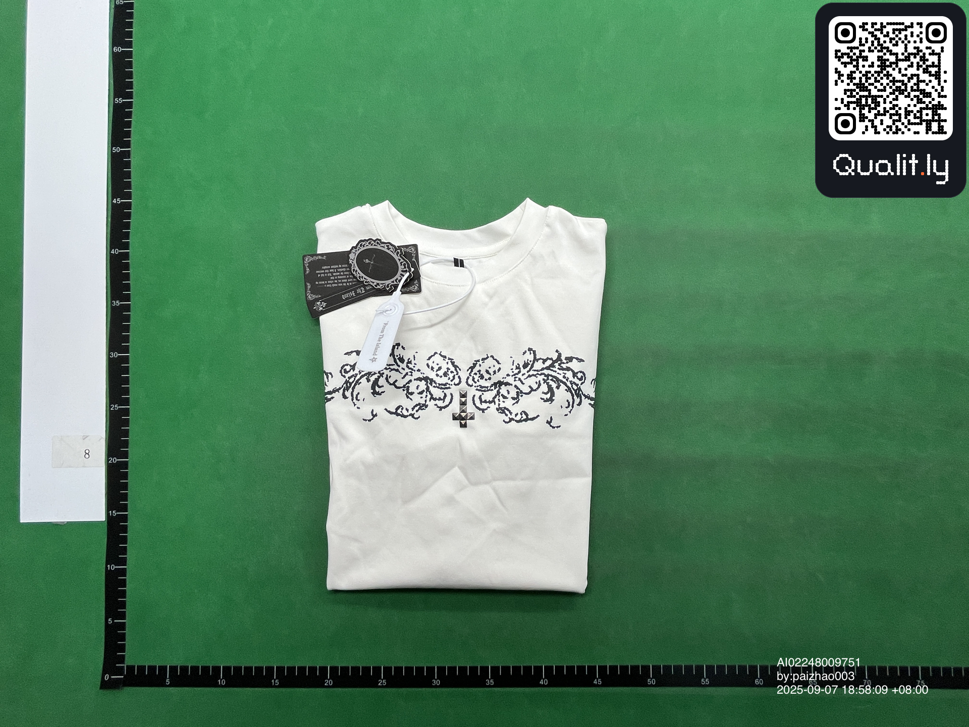 T-shirt — QC-foto 1 av 4