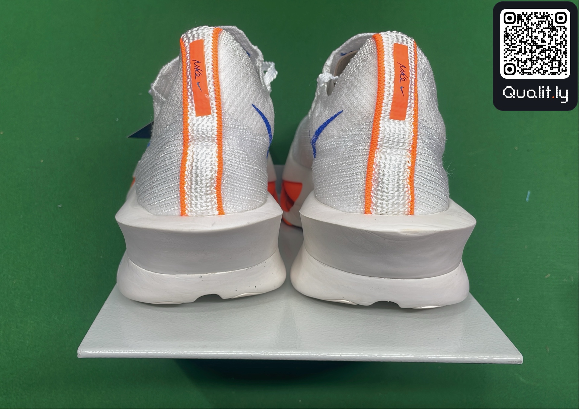 Sneakers — foto QC 3 di 6