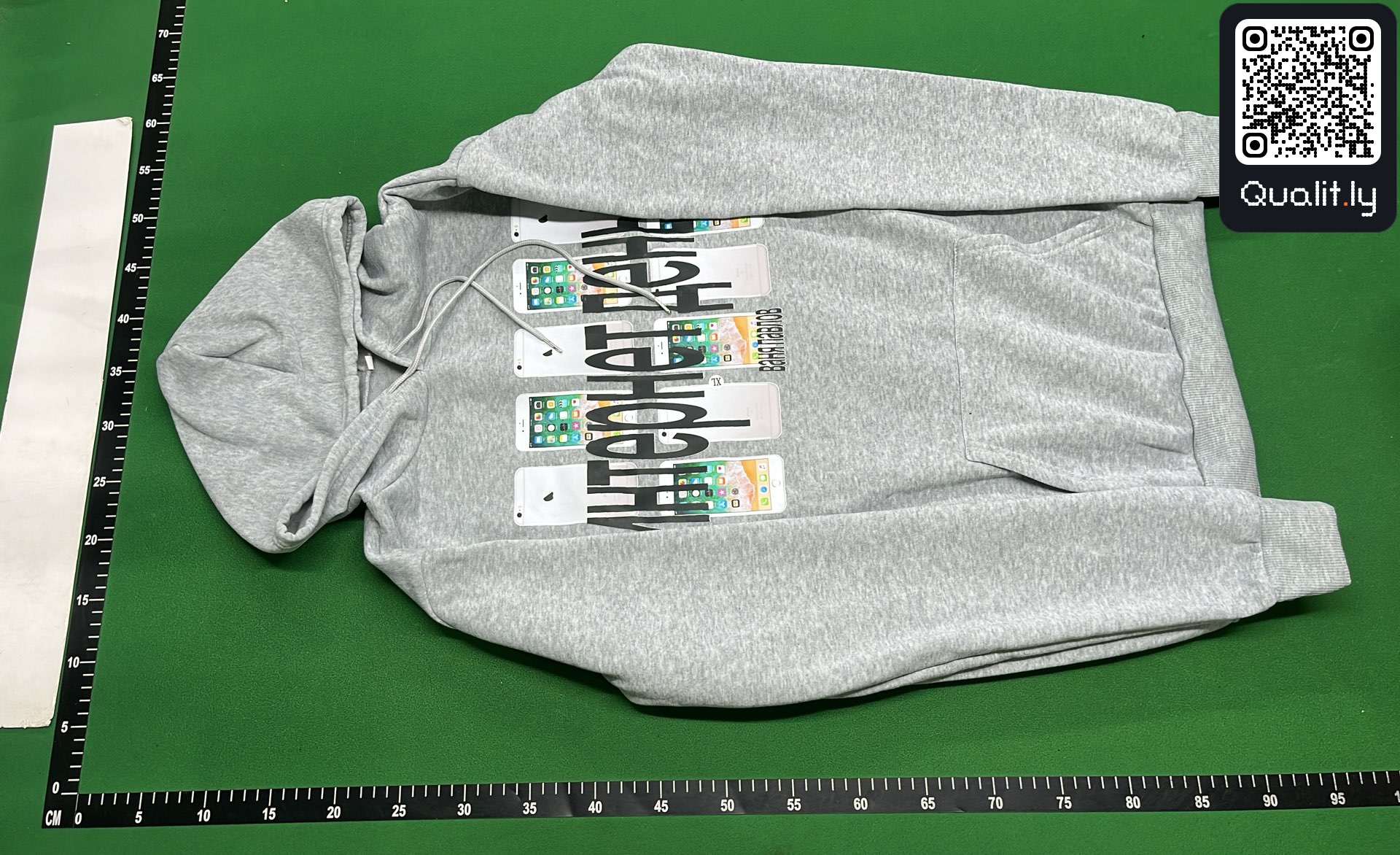 Sweat à capuche — photo QC 2 sur 8
