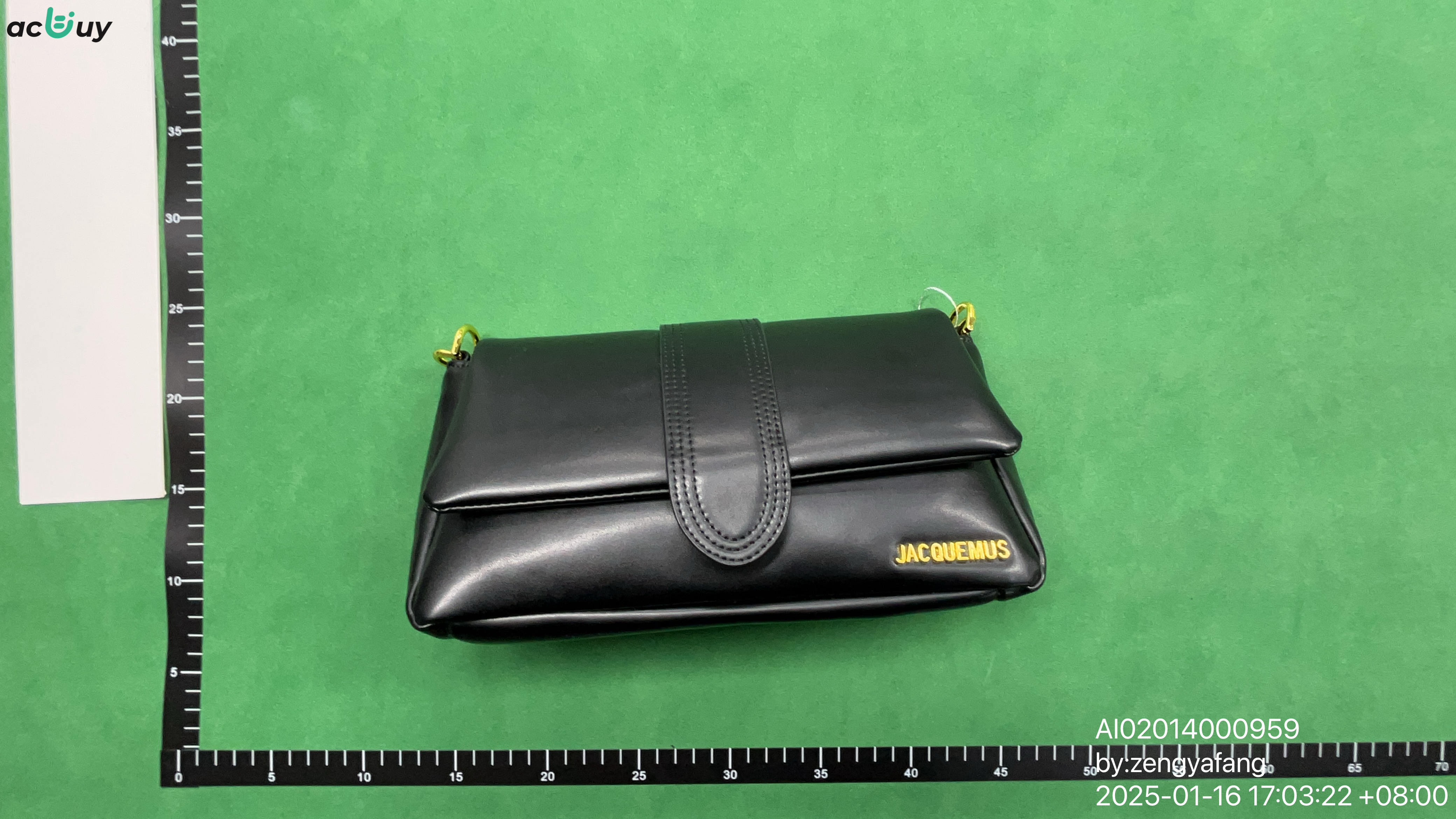 Jeans — QC-foto 3 av 3