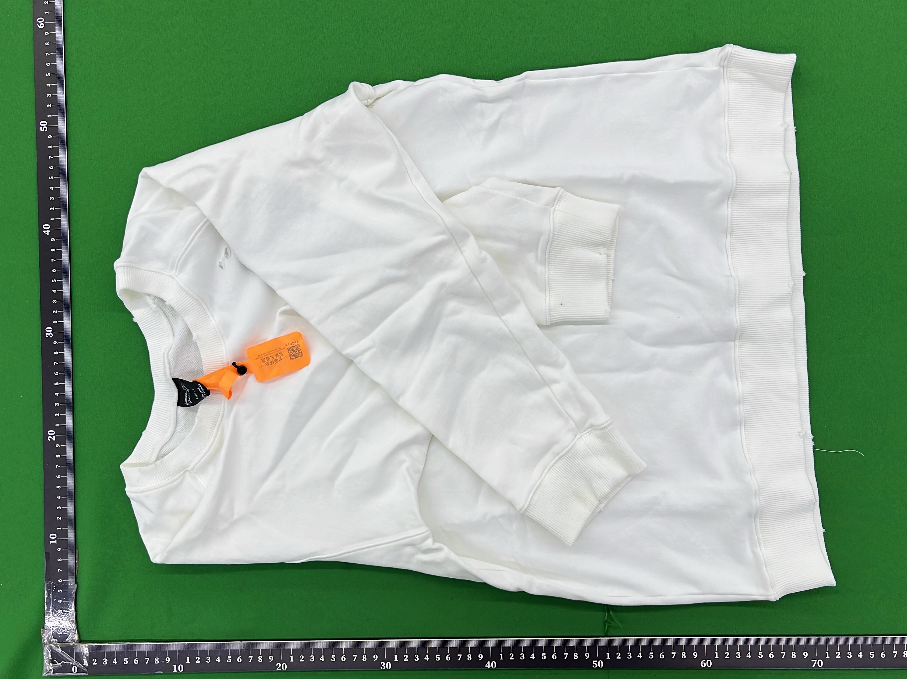 Sweatshirt QC photo 3 of 46