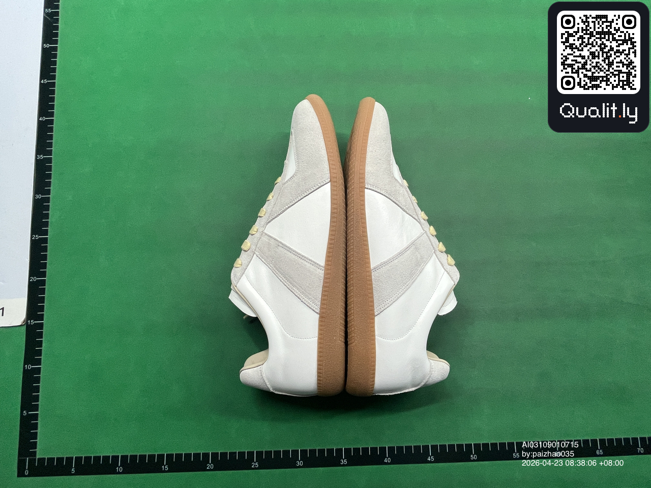 Sneakers QC photo 2 of 40