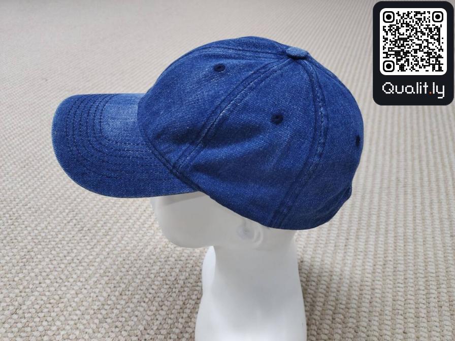 Pet — QC-foto 1 van 6