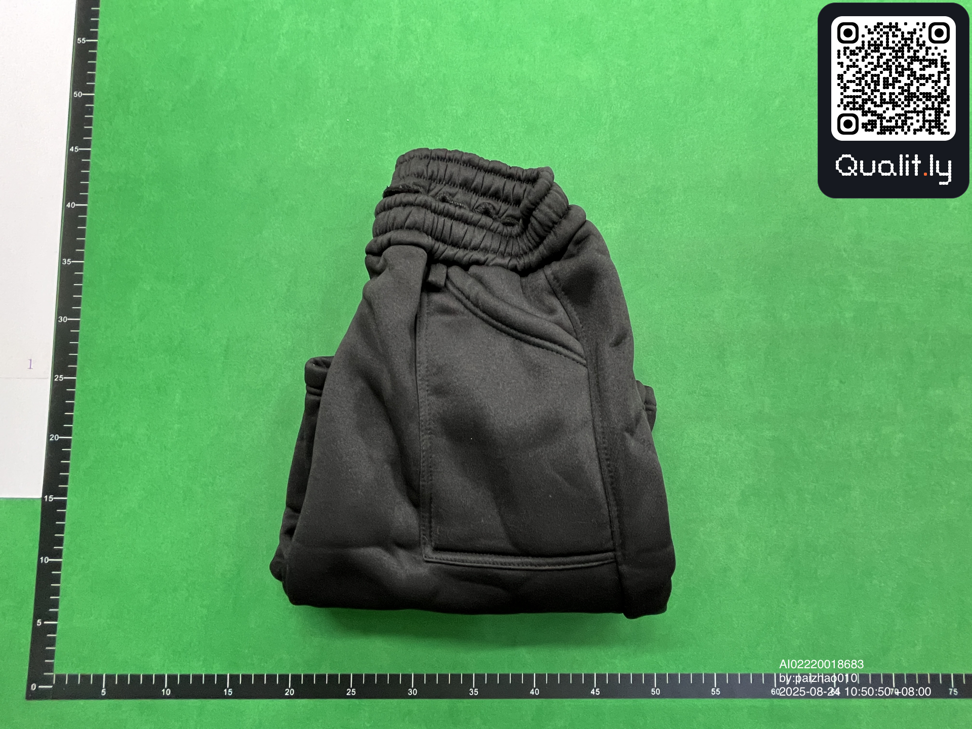 Shorts — QC-Foto 1 von 4