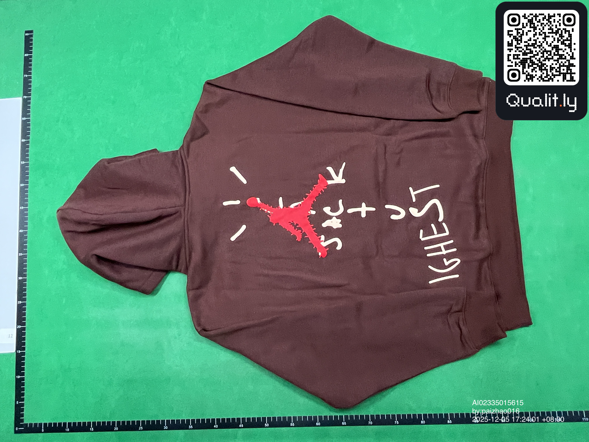 Bluza z kapturem — zdjęcie QC 2 z 12