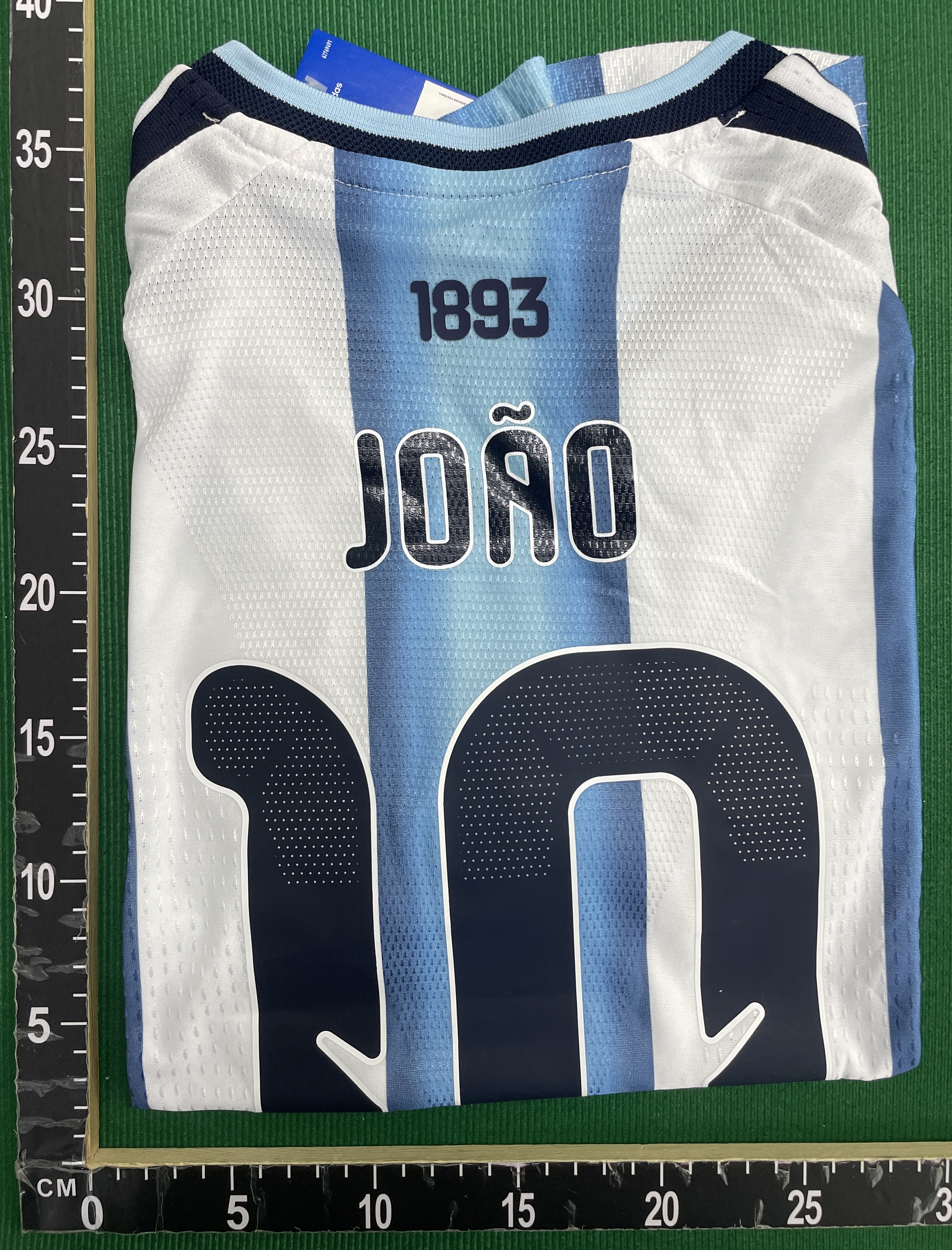 Shirt QC photo 1 of 101
