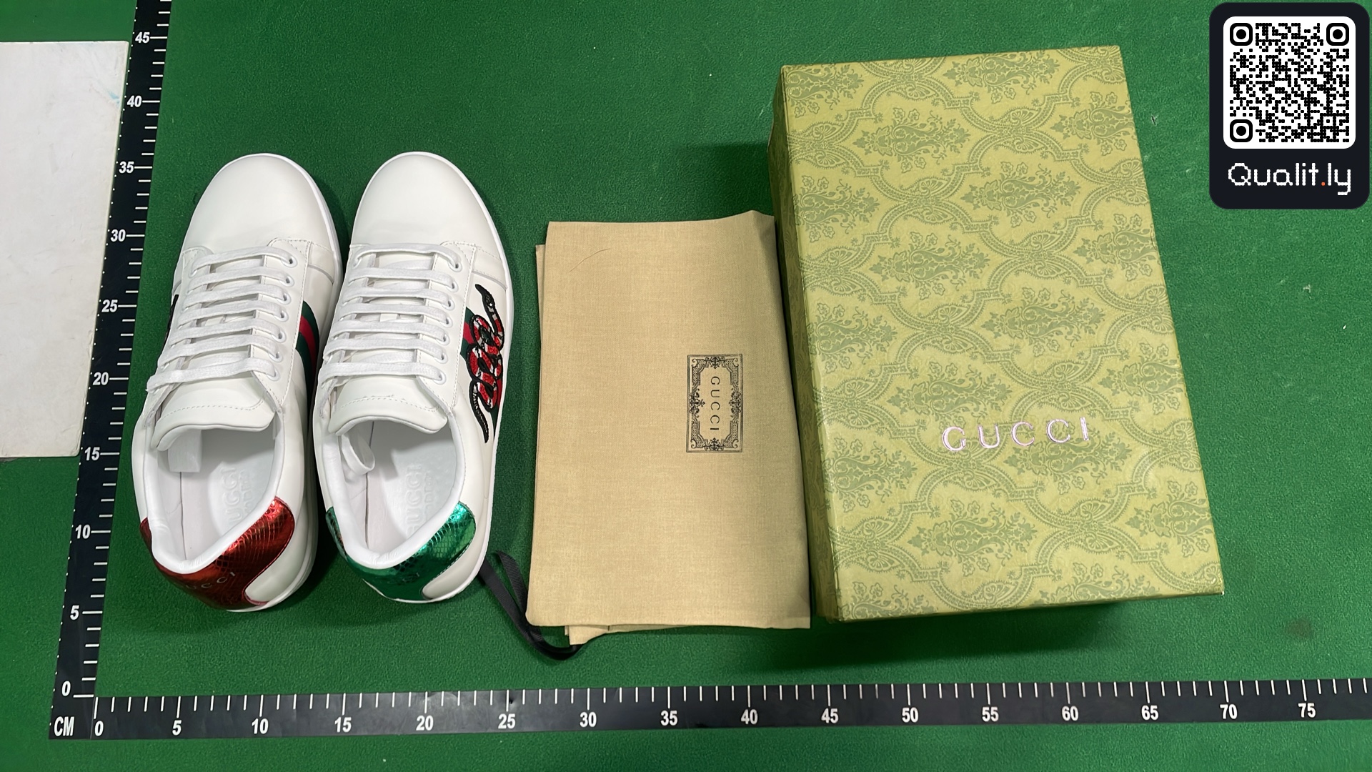 Sneakers — QC-foto 1 av 6
