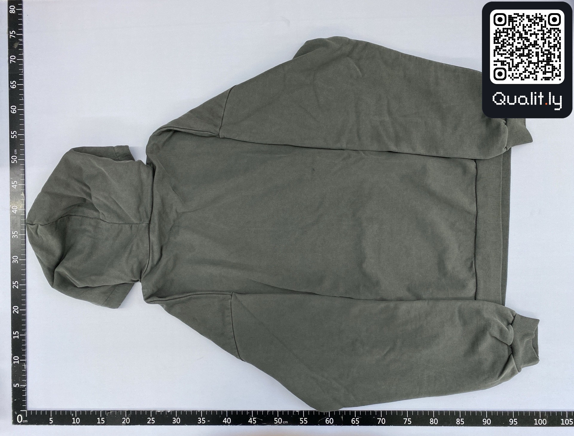 Hoodie QC photo 3 of 50