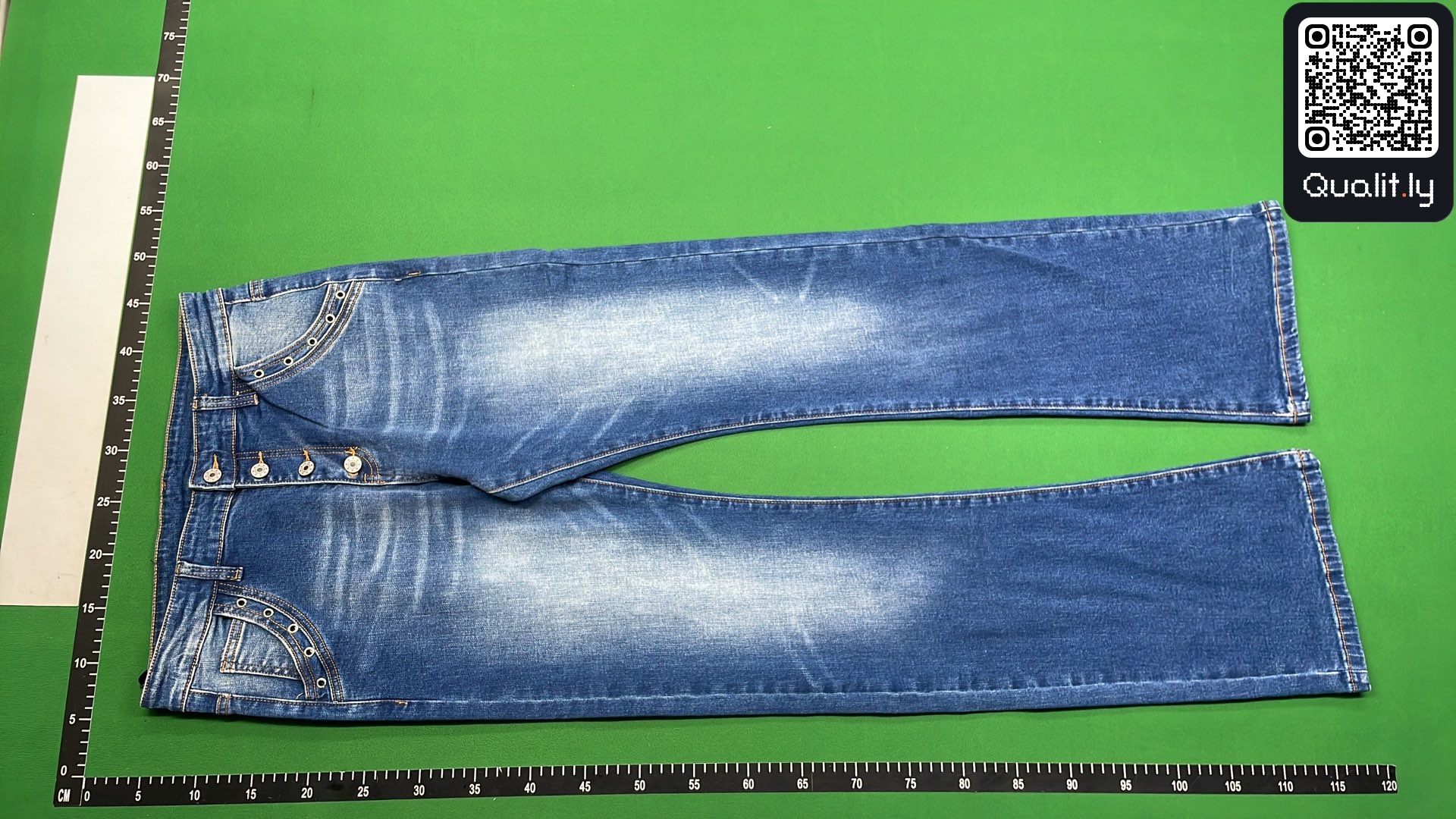 Jeans QC photo 2 of 18