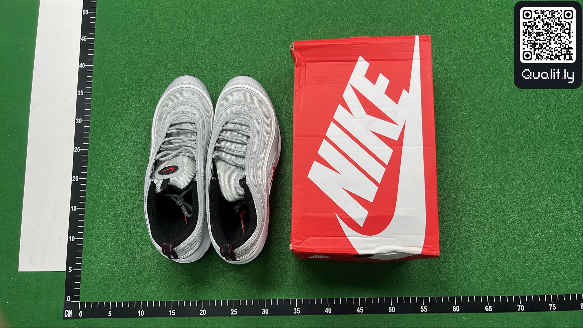 球鞋 QC 照片 1 / 6