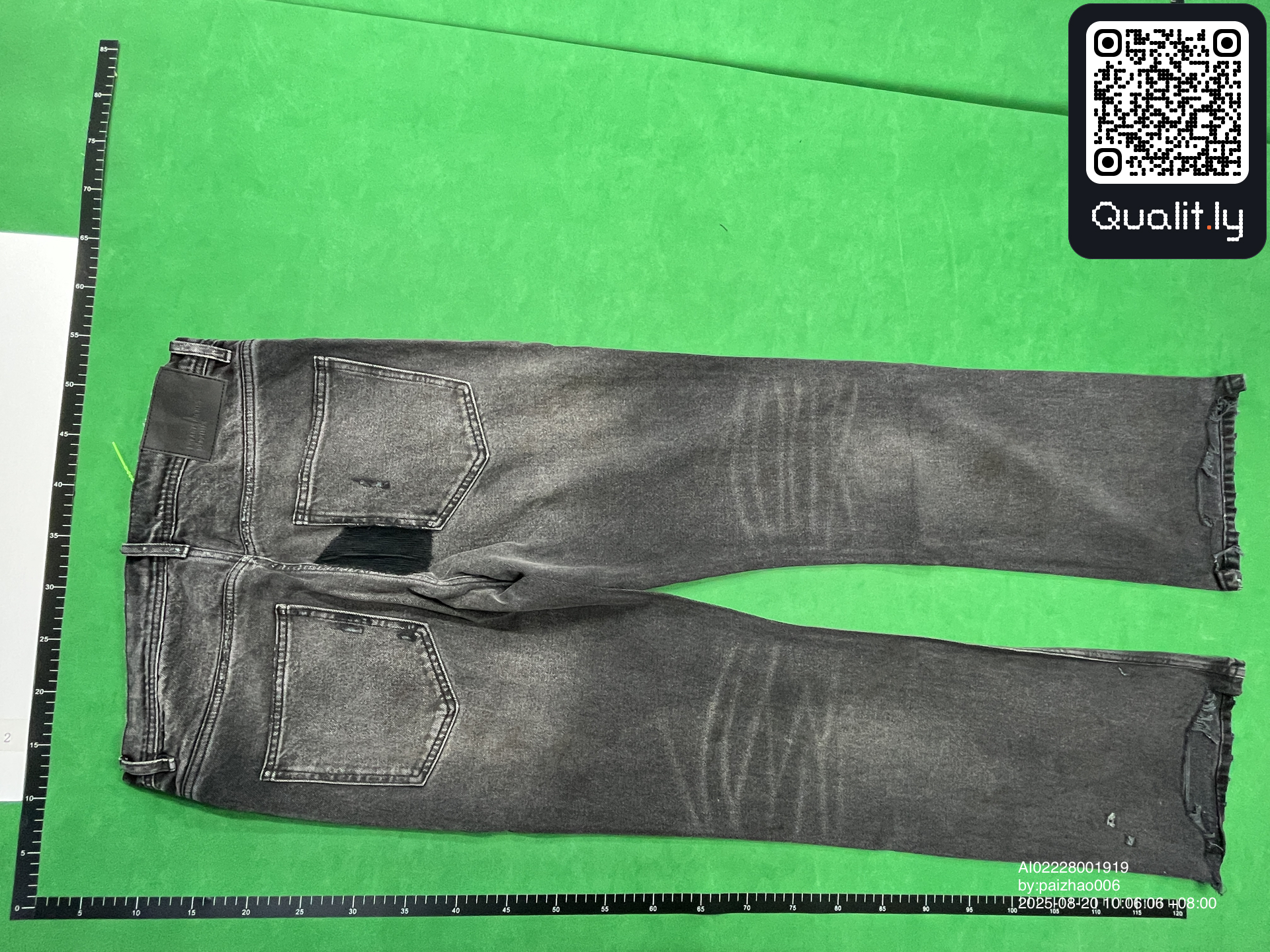 Byxor — QC-foto 2 av 4