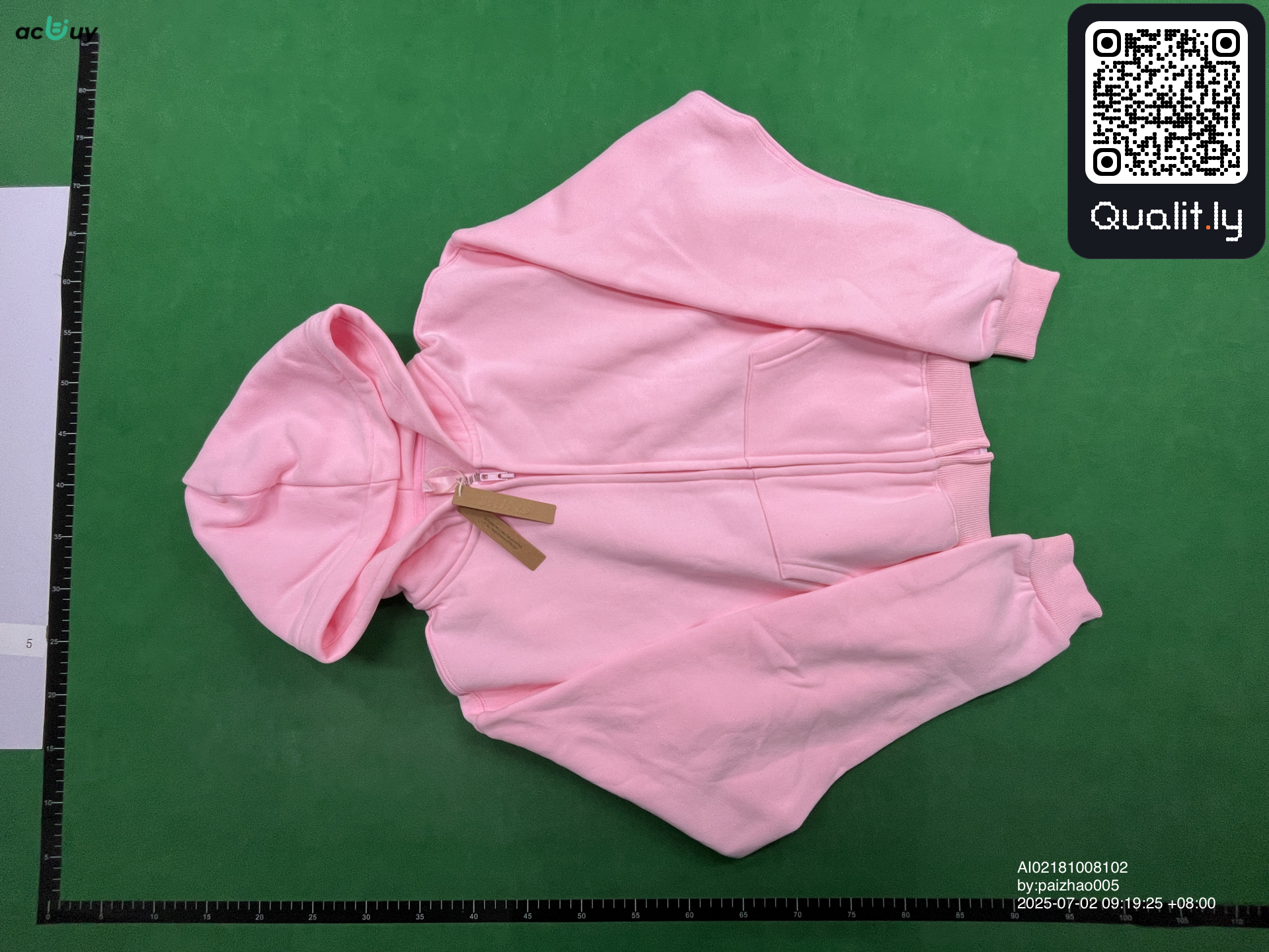Pants QC photo 3 of 24