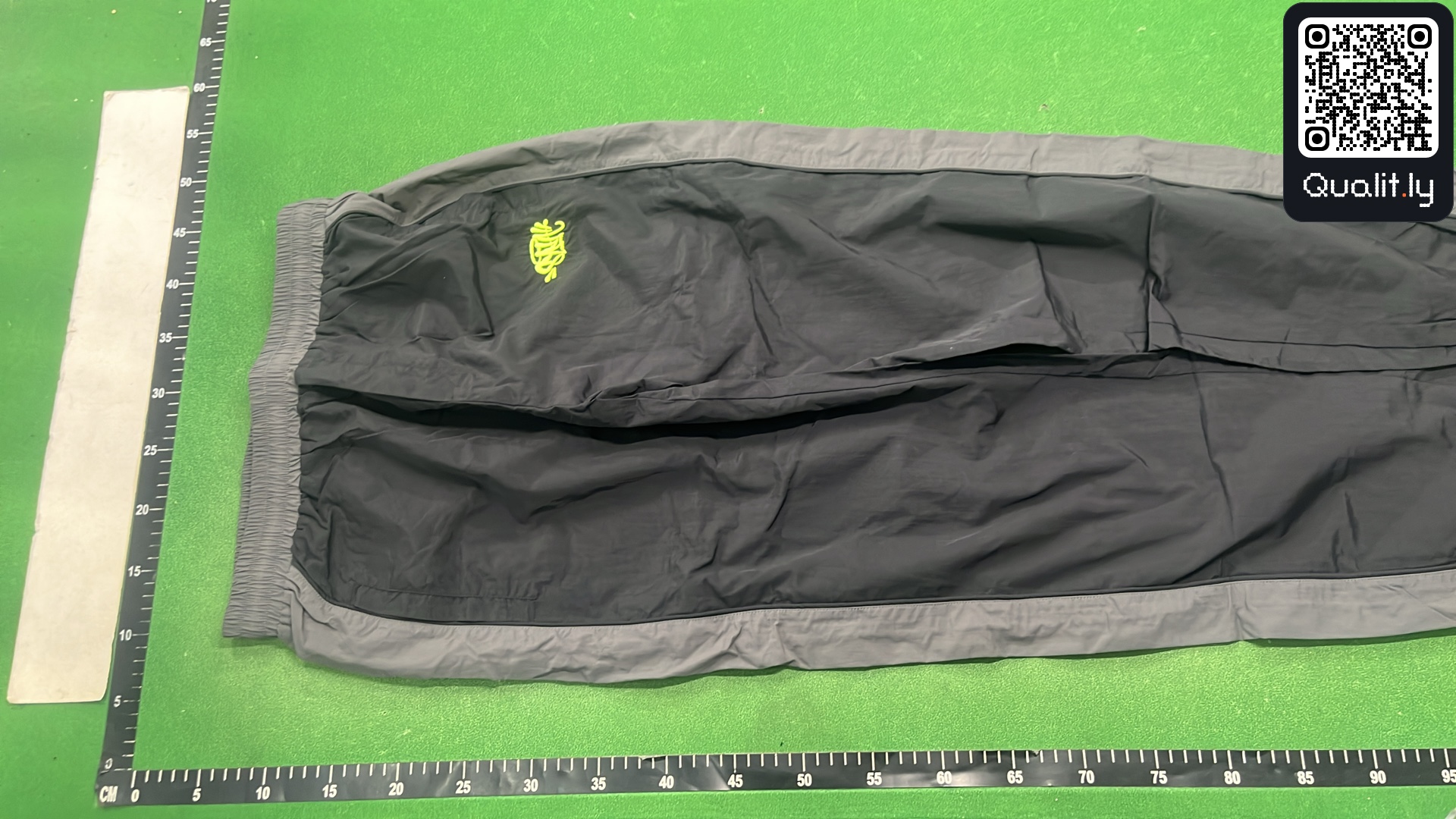 连帽卫衣 QC 照片 2 / 4