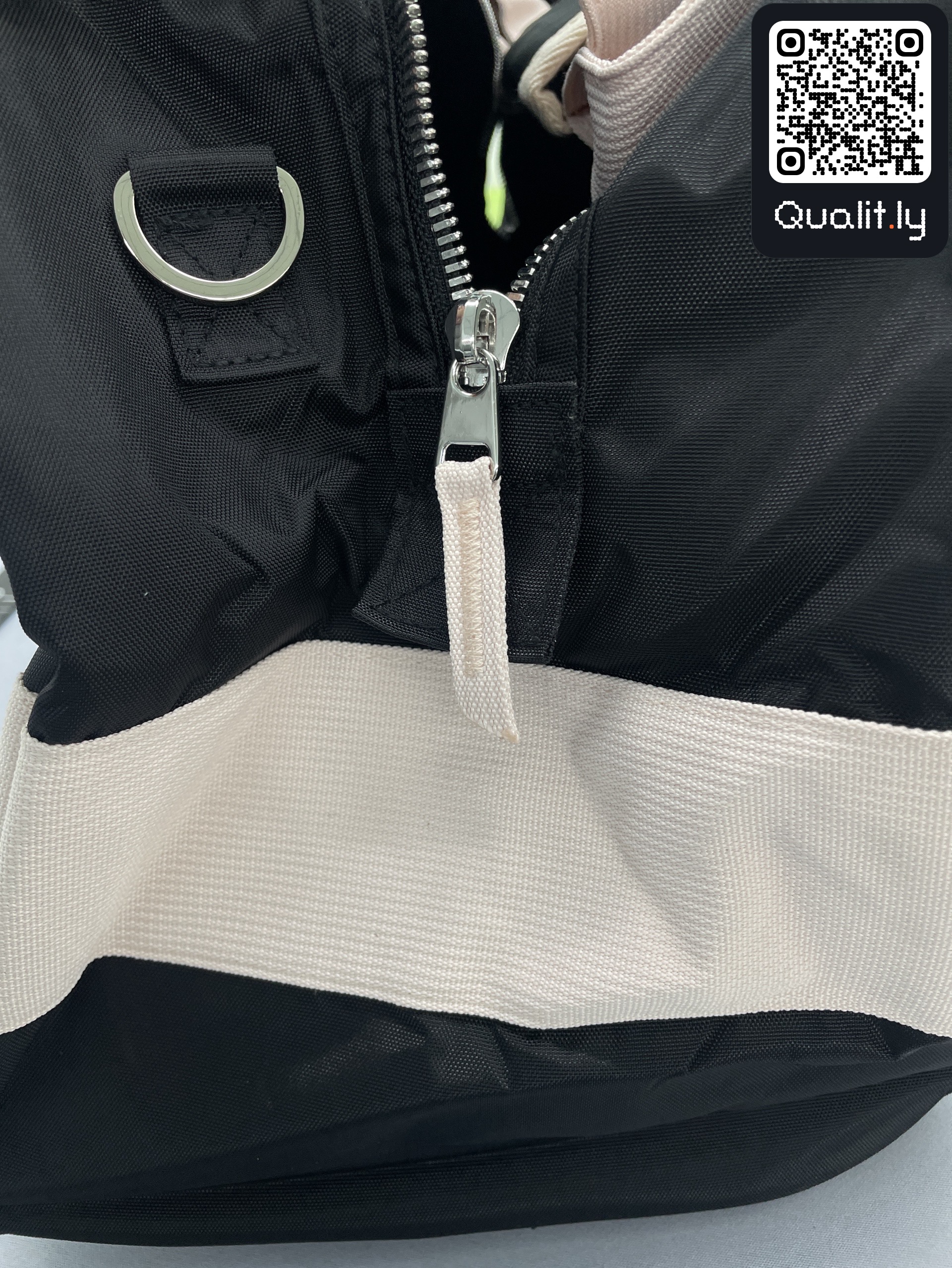 Bag QC photo 2 of 22