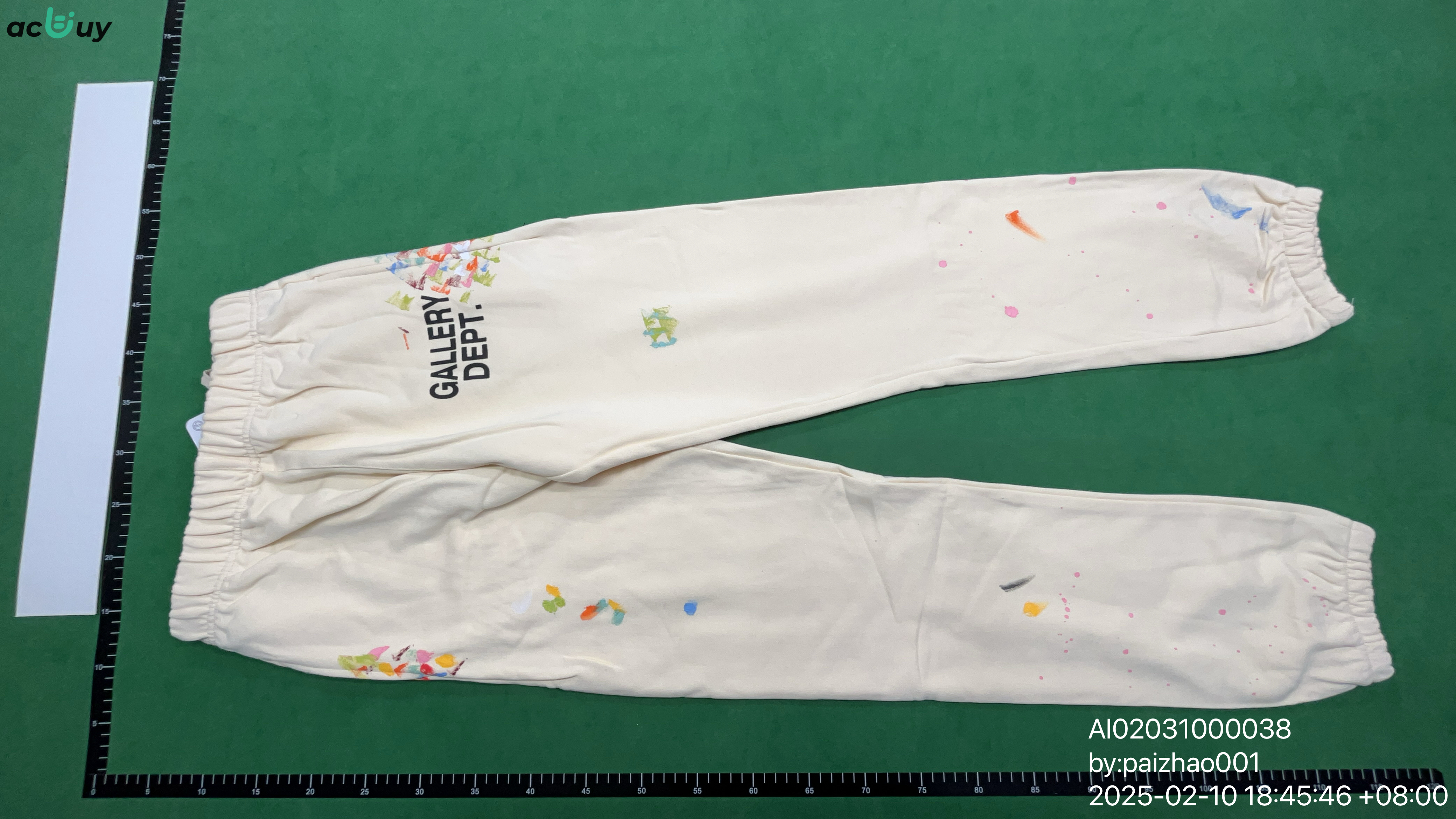 Hoodie QC photo 3 of 32