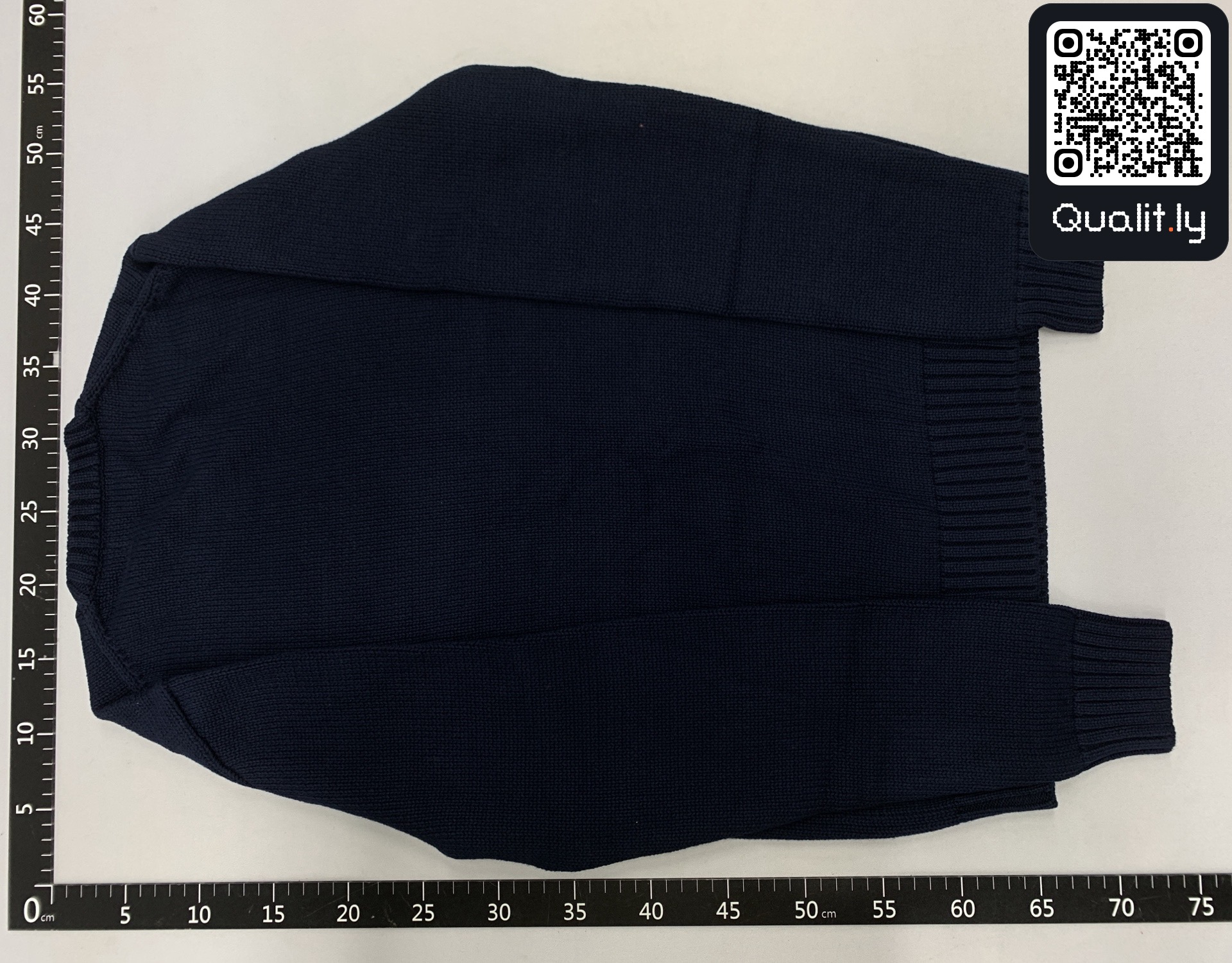 Sweater QC photo 1 of 75