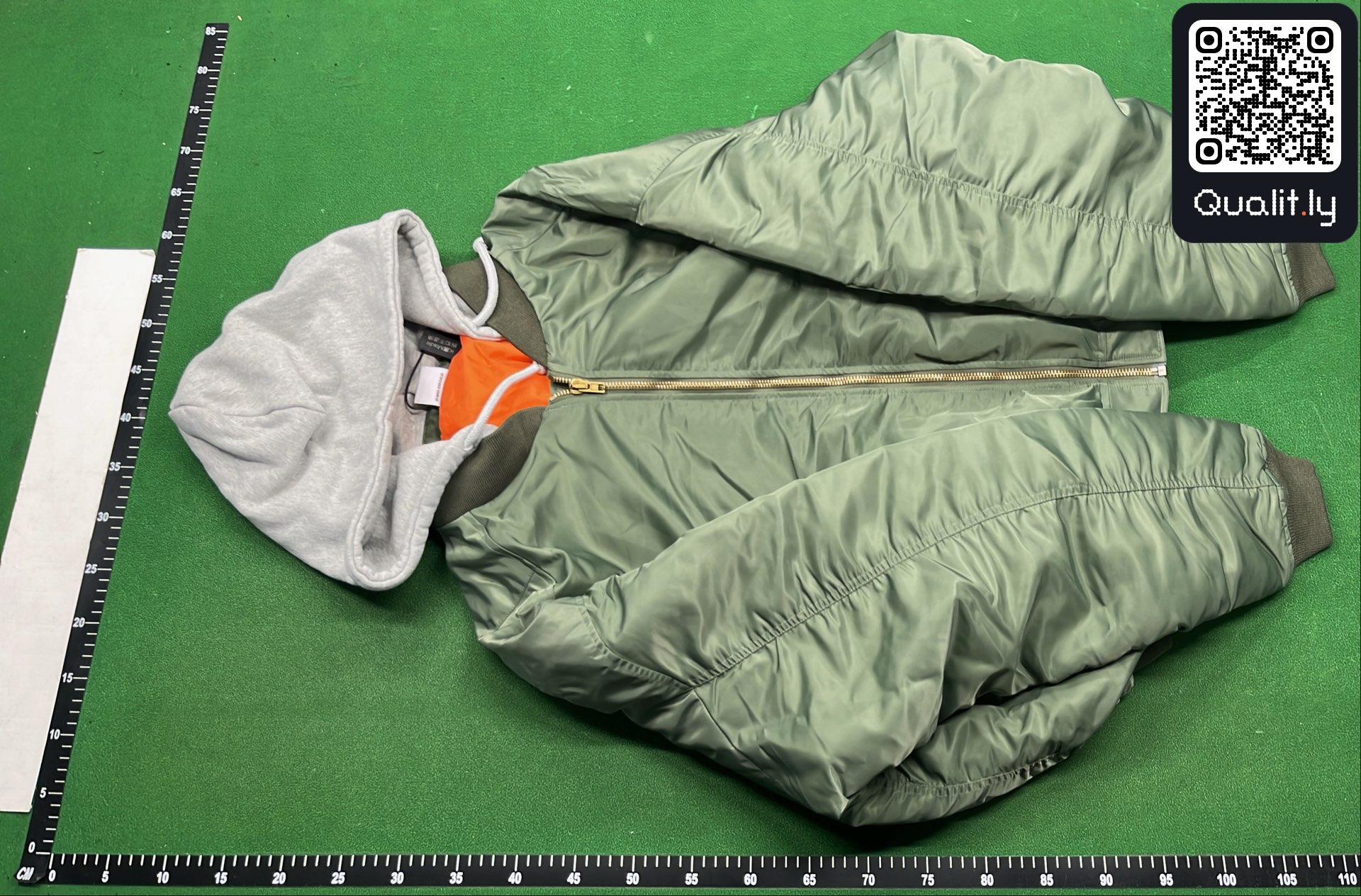 夹克 QC 照片 2 / 8