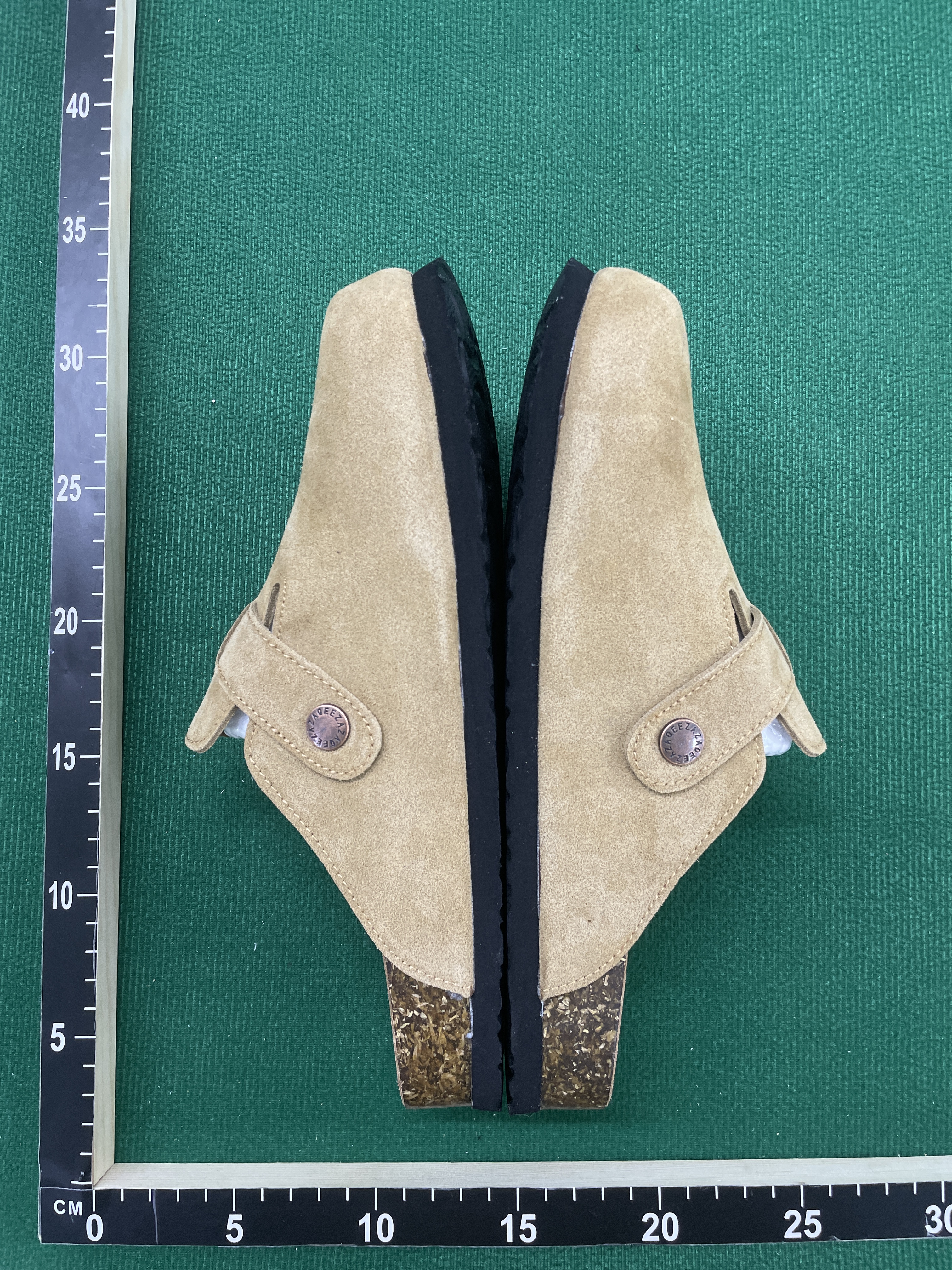 拖鞋 QC 照片 3 / 26