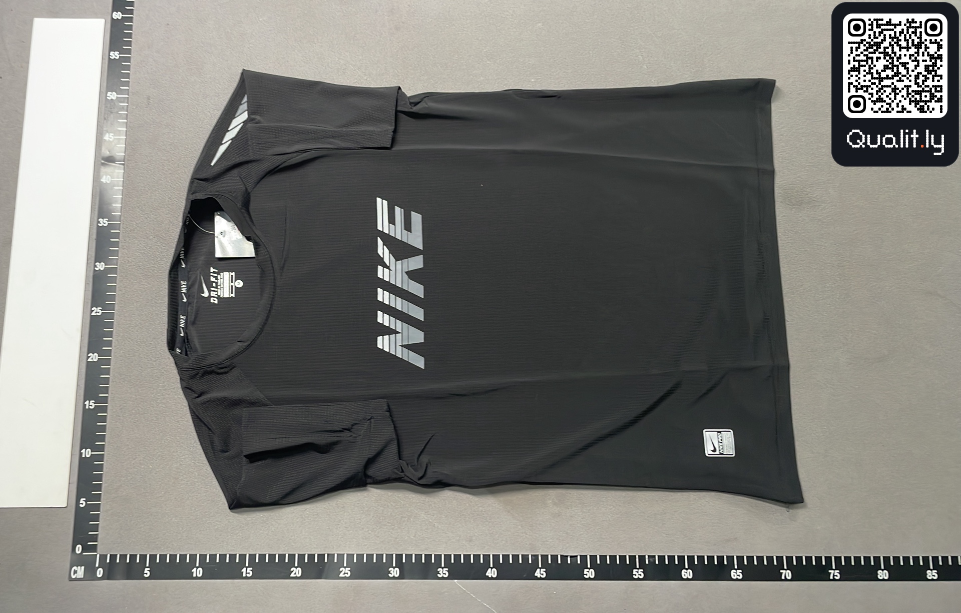 T-shirt QC photo 2 of 4
