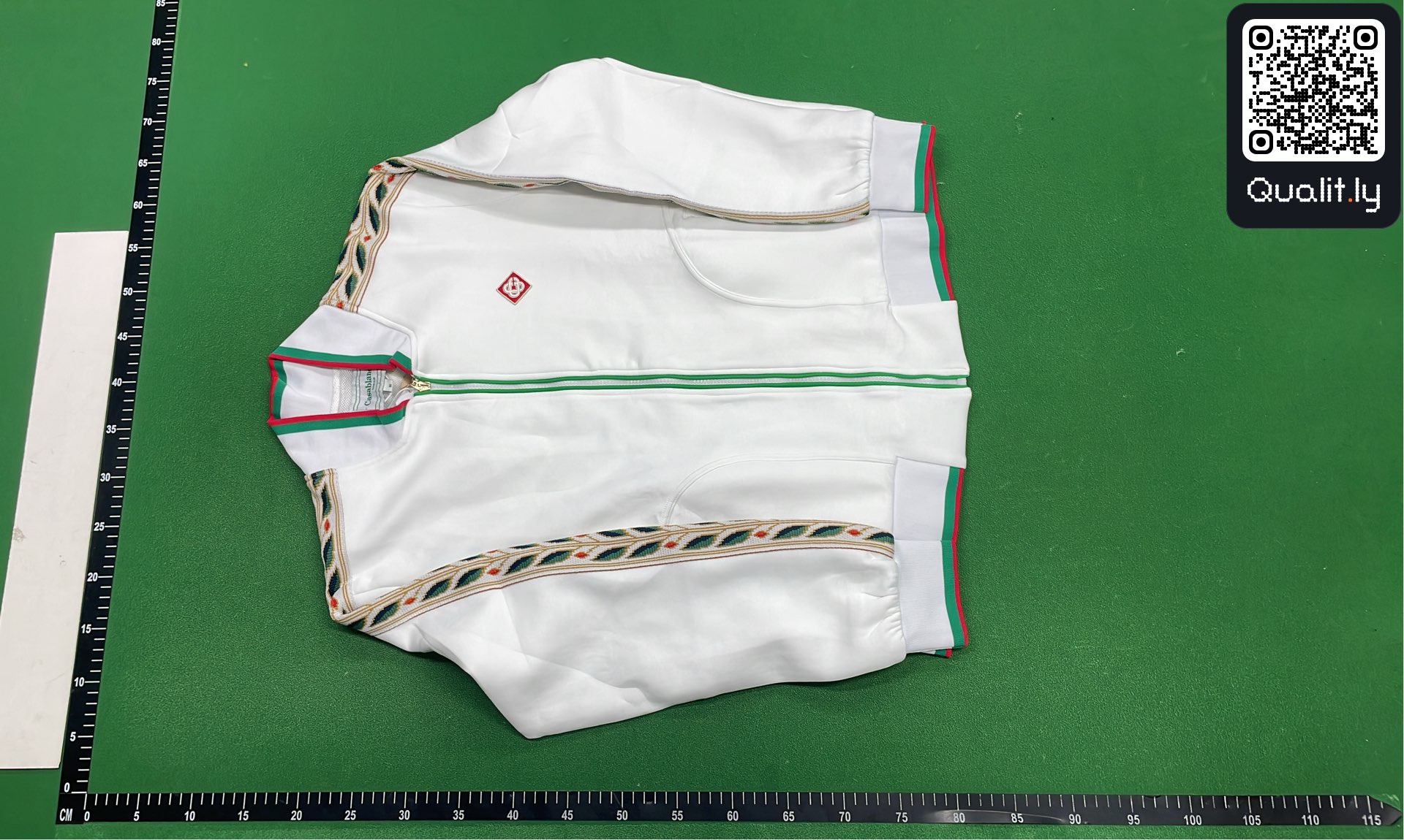 Jacket QC photo 2 of 24