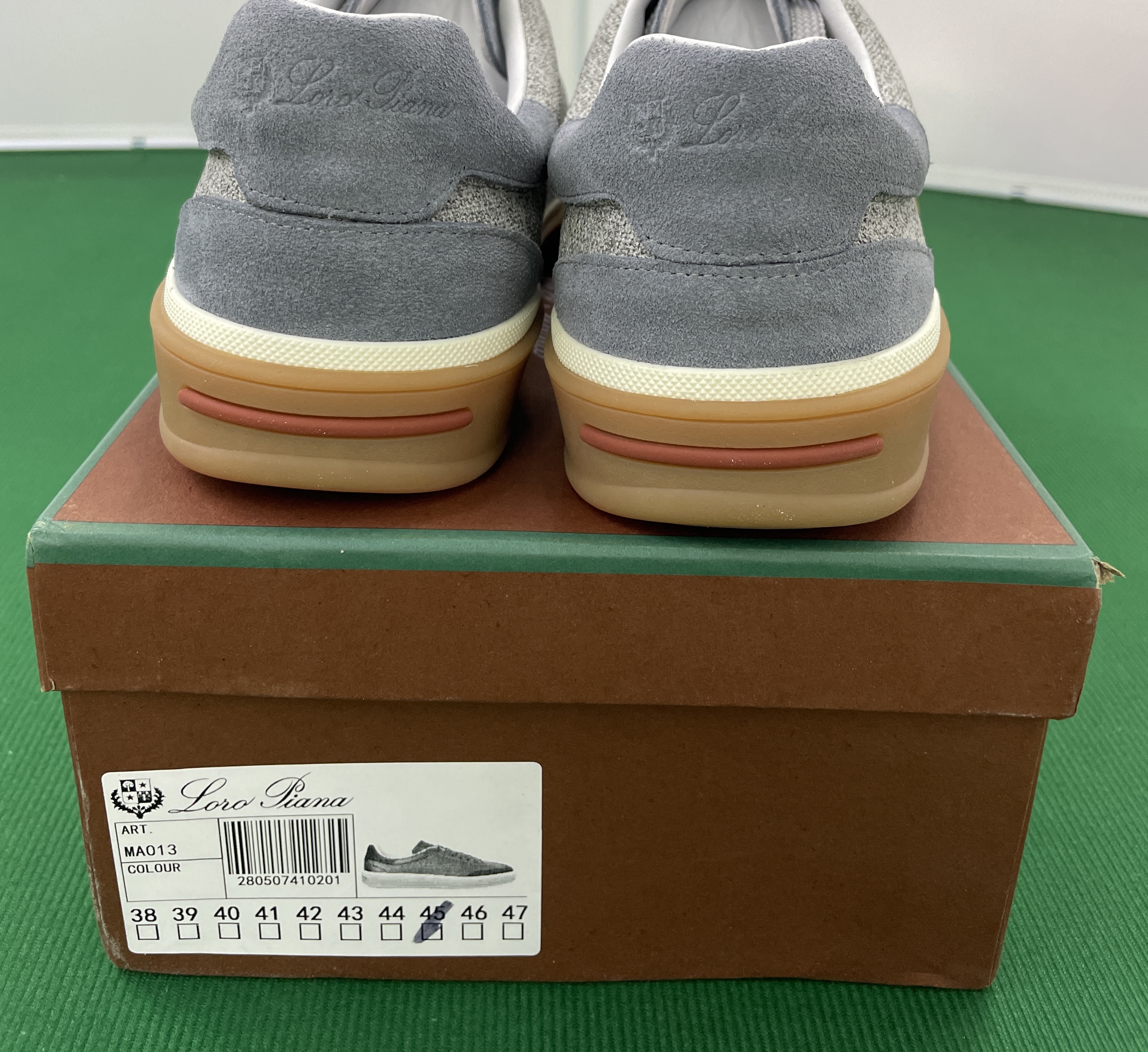 Sneakers — QC-foto 2 van 17