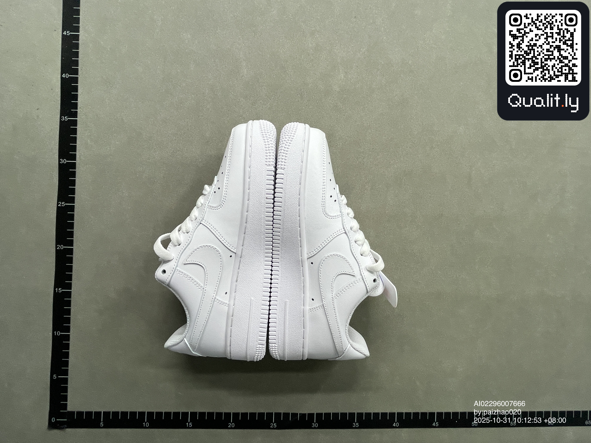 Sneaker — QC-Foto 2 von 30