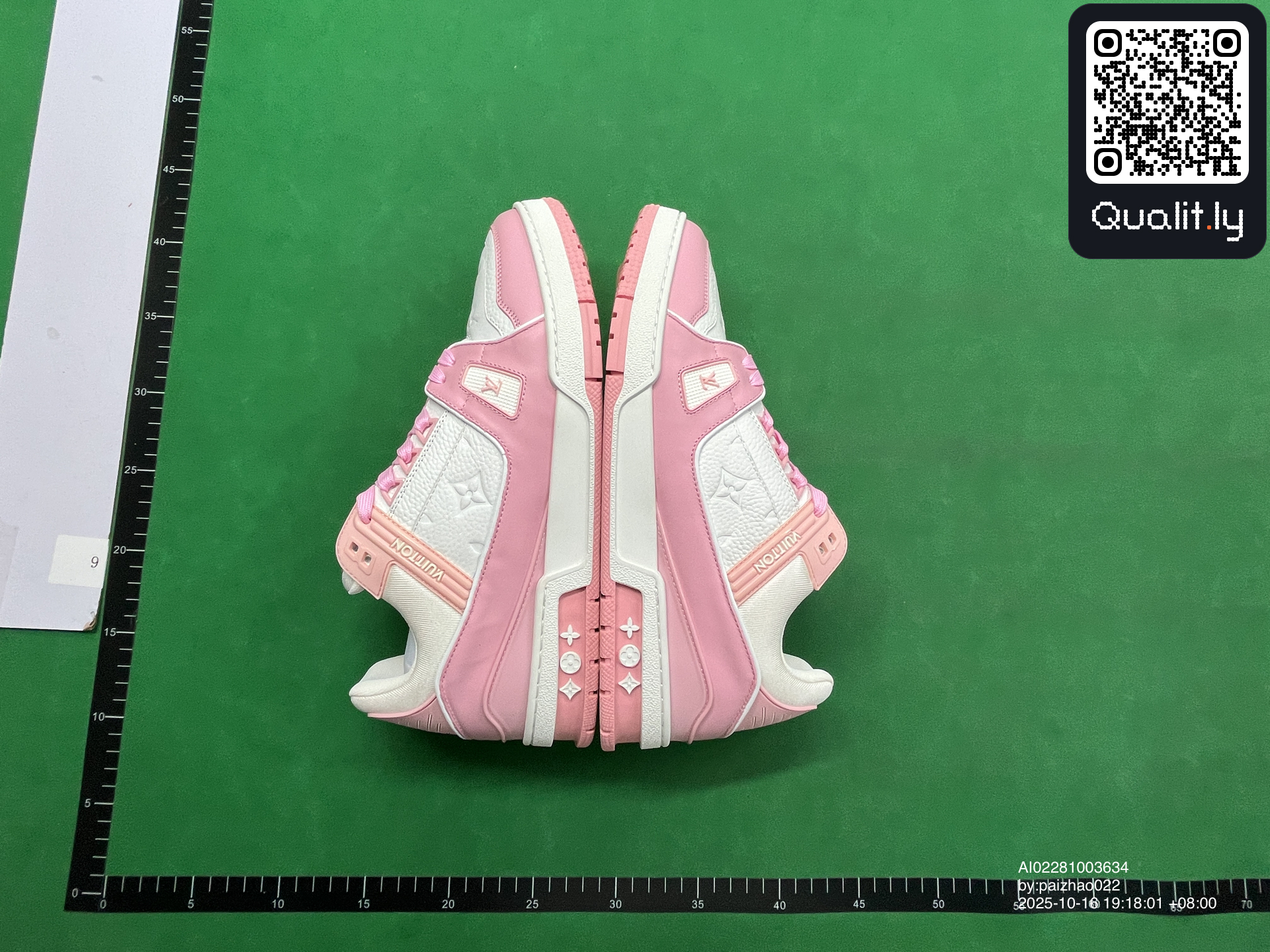 Sneakers — QC-foto 3 av 36