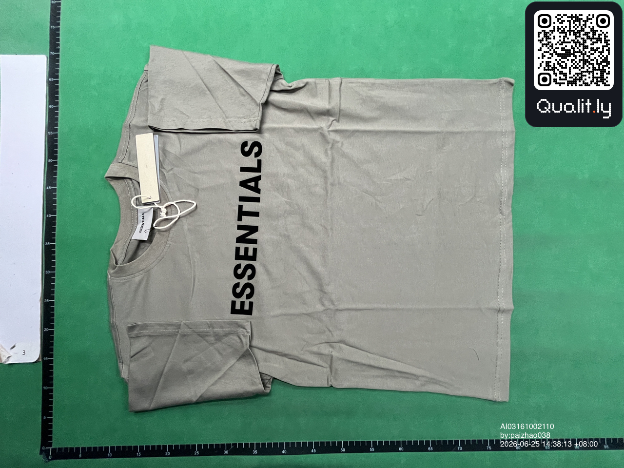 T-shirt — foto QC 2 de 7