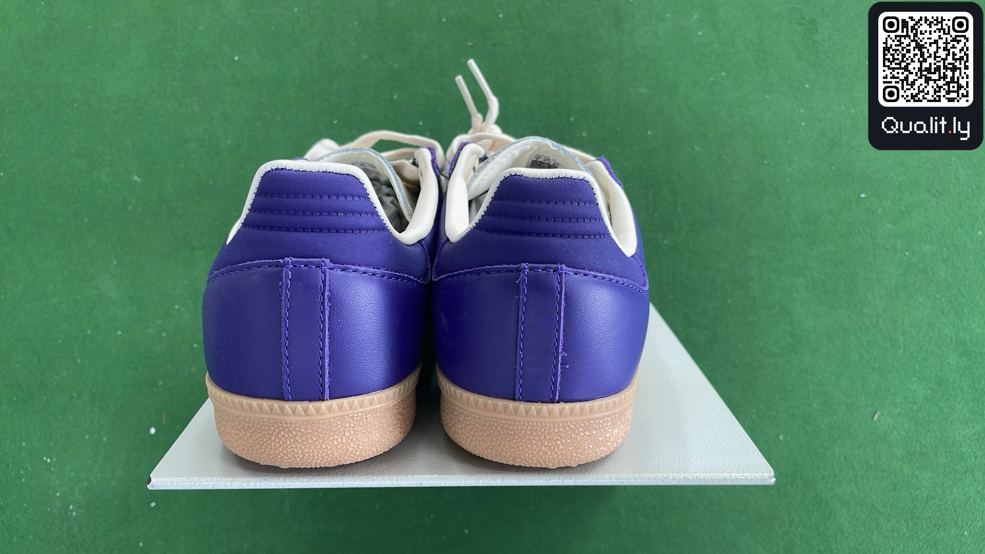 Sneakers — foto QC 3 di 6
