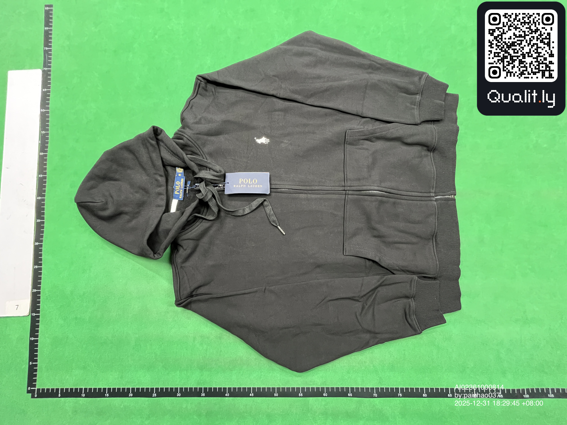 Hoodie — QC-foto 3 av 104