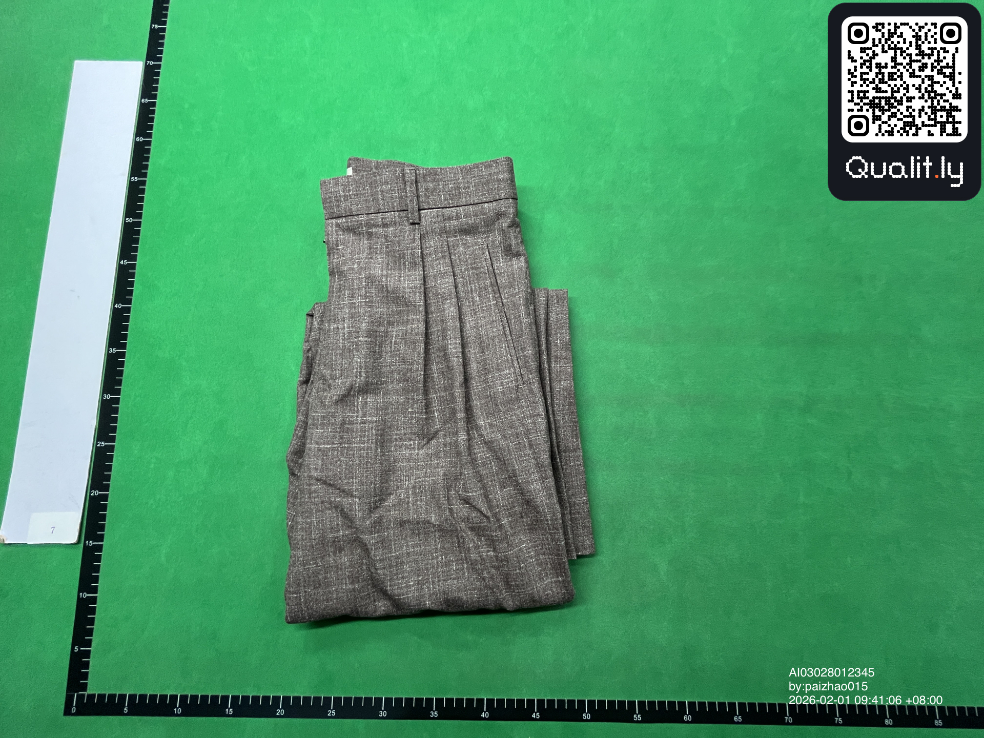 Pants QC photo 1 of 4