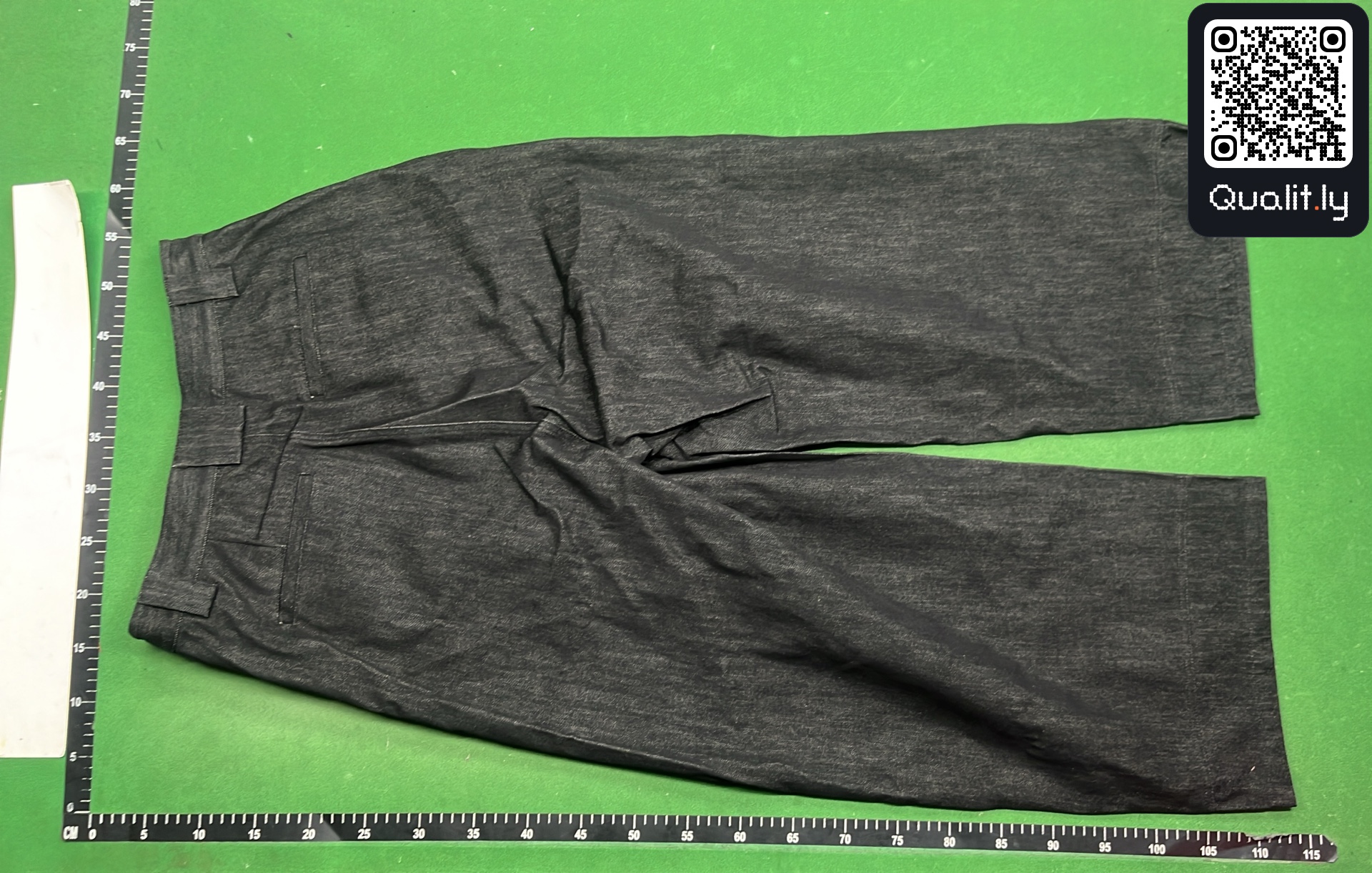 牛仔裤 QC 照片 3 / 24
