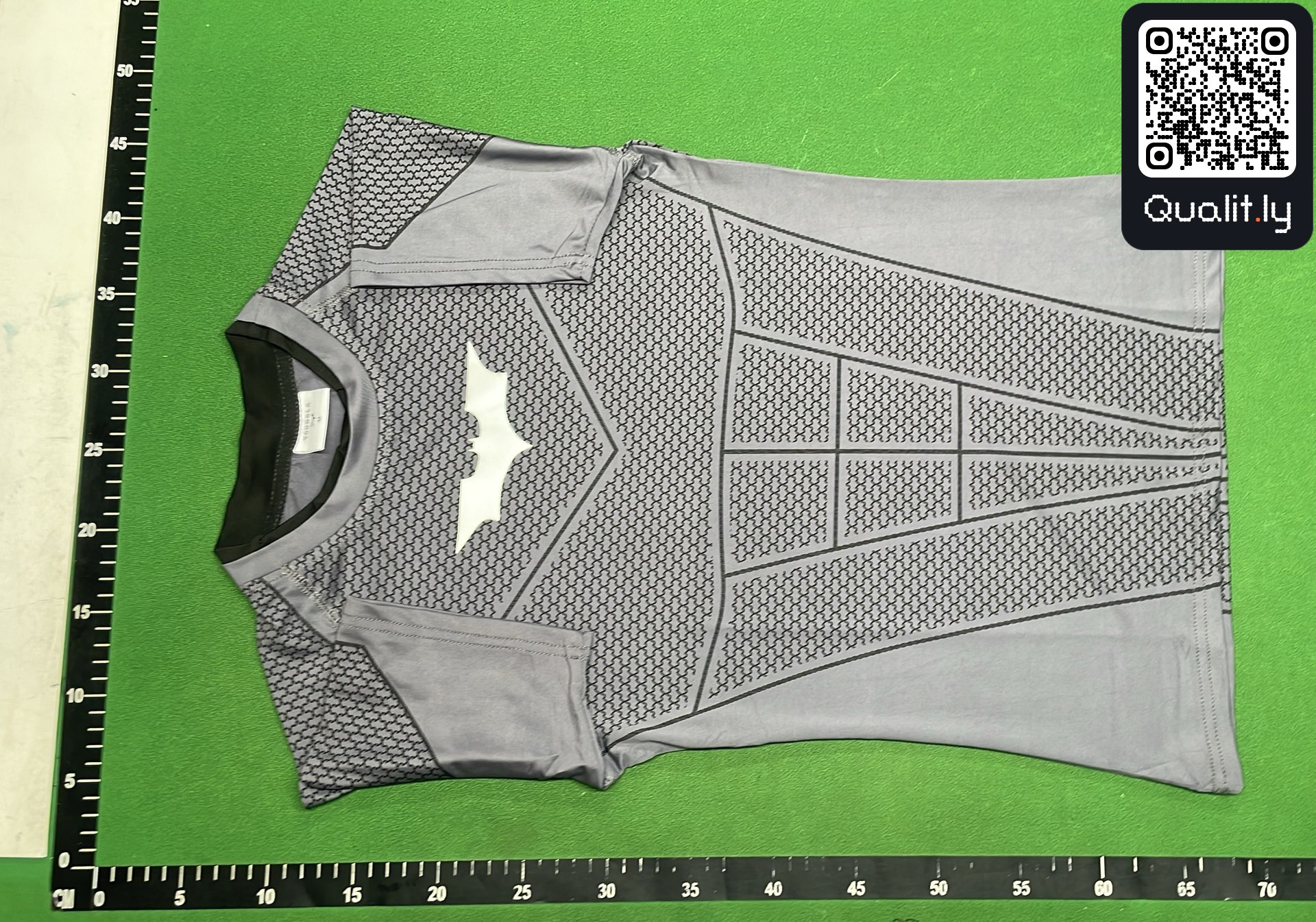 Camiseta — foto QC 2 de 114