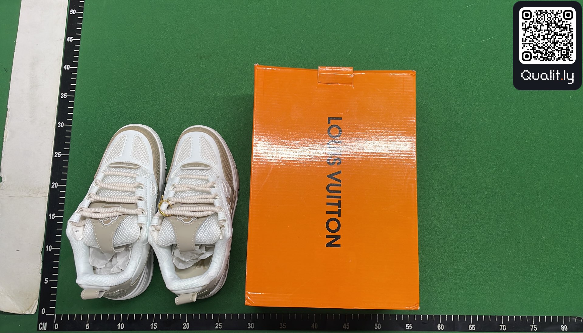 Sneakers — QC-foto 1 van 102