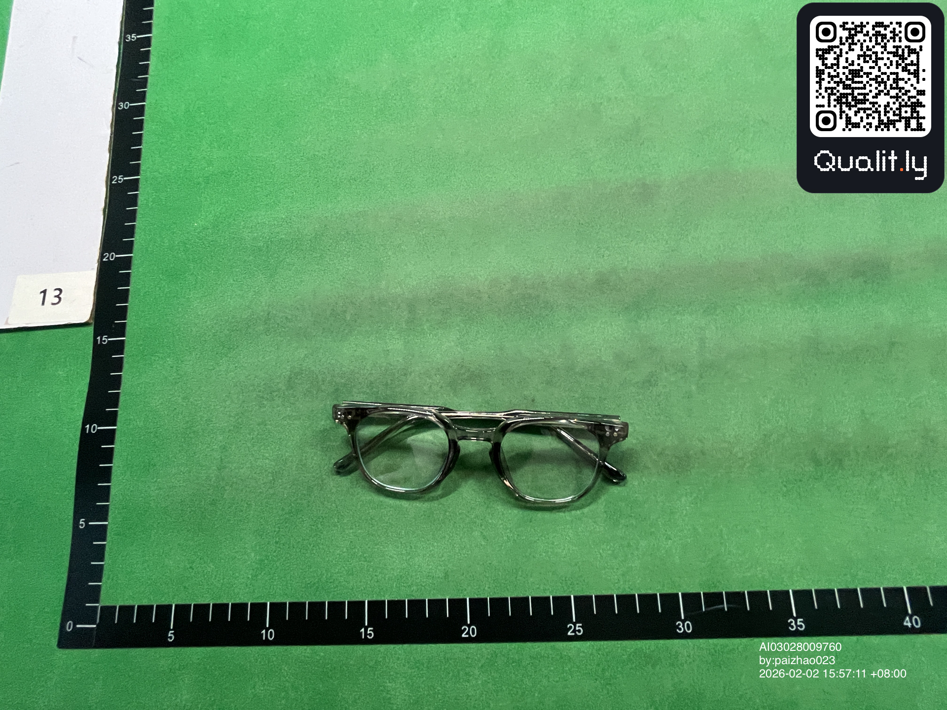 Ochelari de soare — fotografie QC 3 din 3