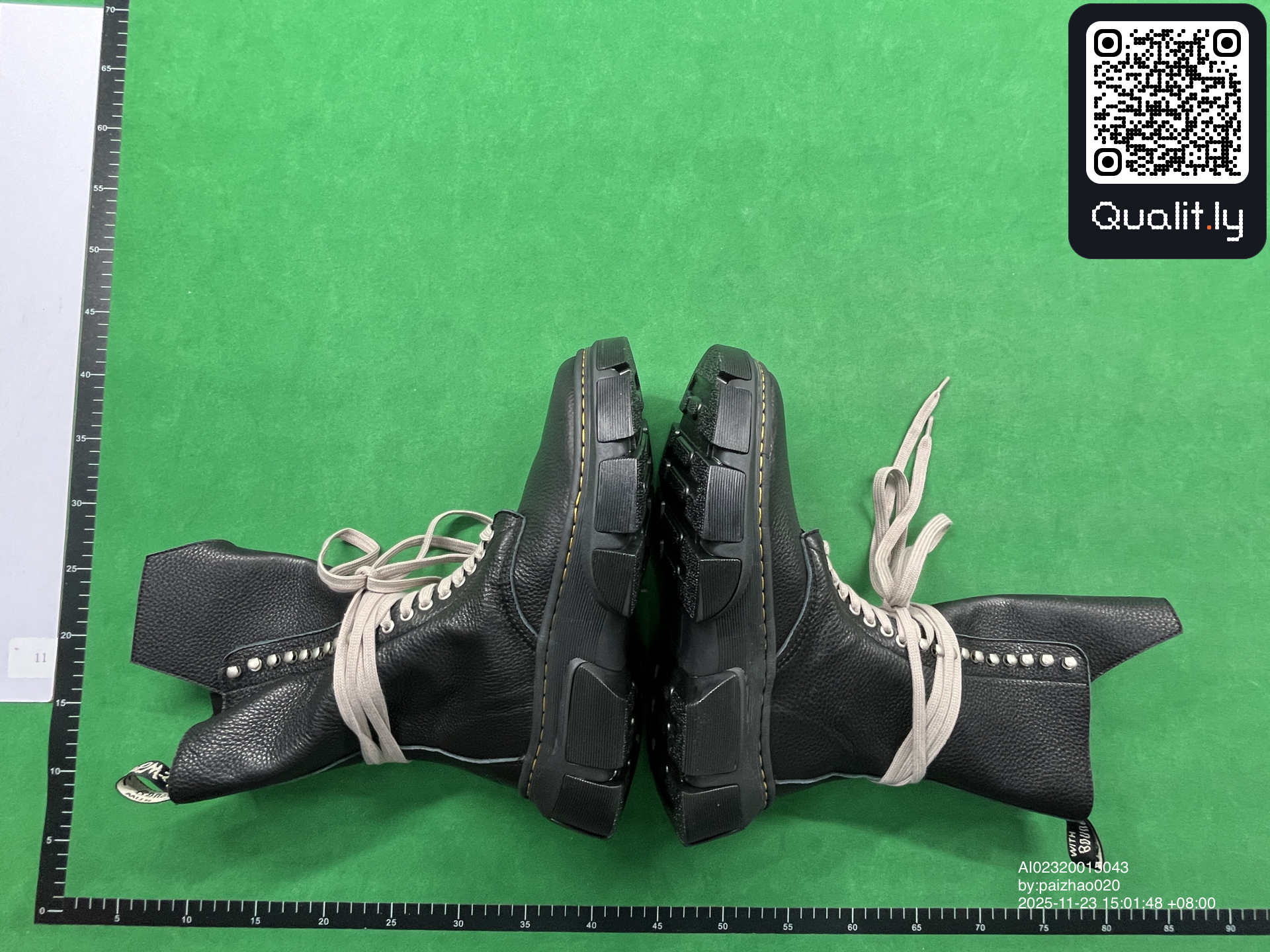 Botas — foto QC 2 de 12