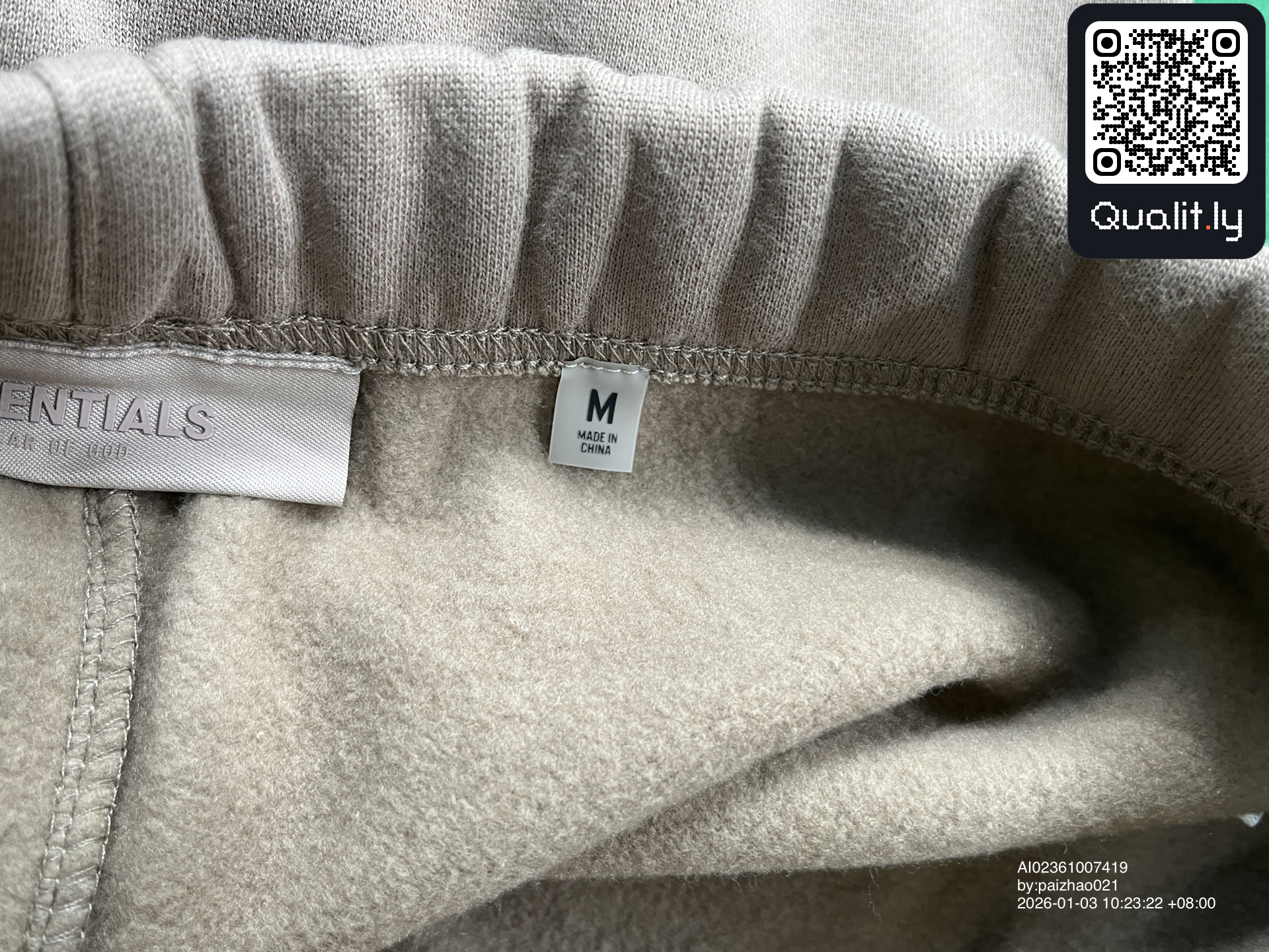 Pantaloni — foto QC 3 di 10