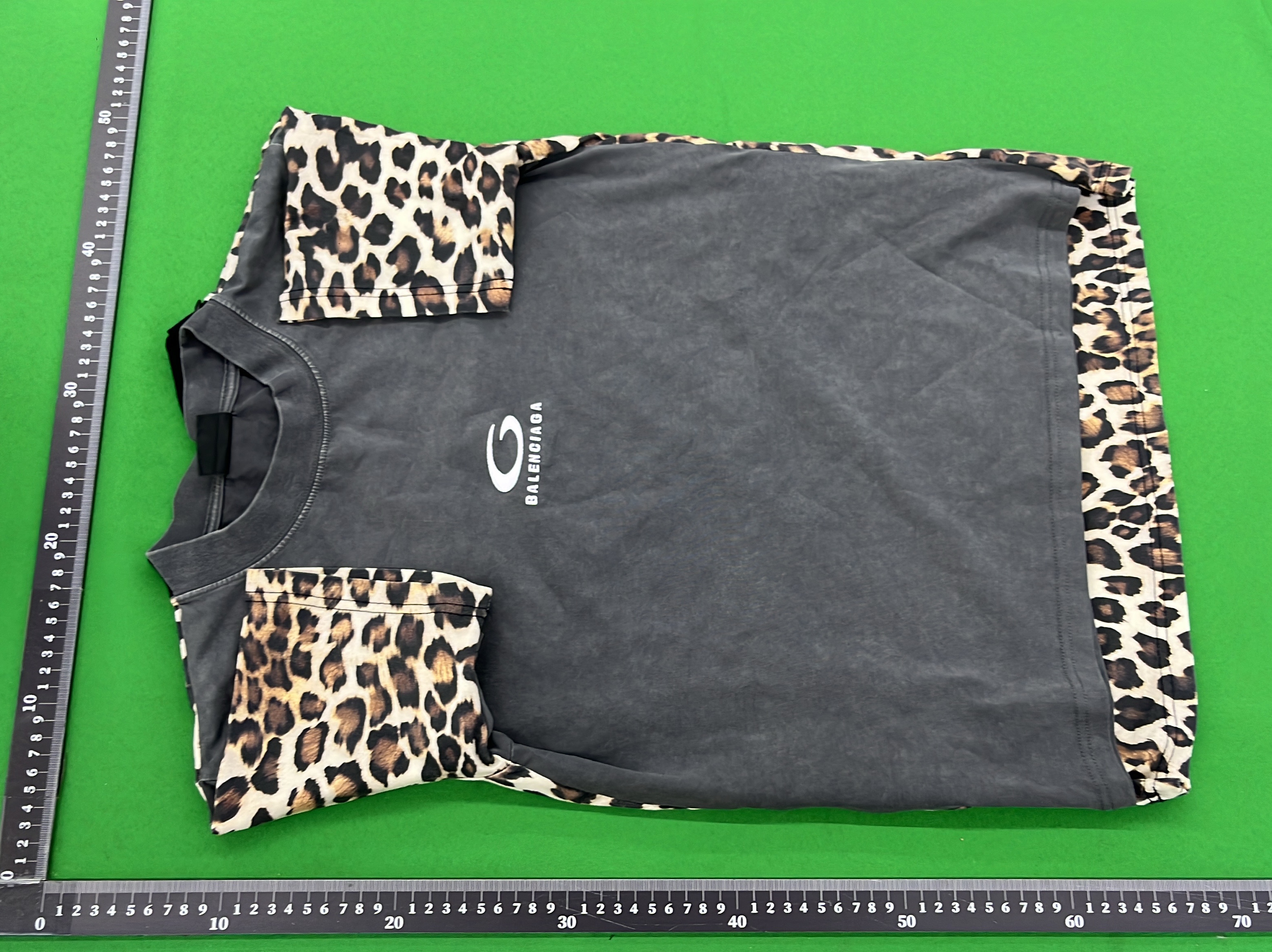 T-shirt — foto QC 2 di 18