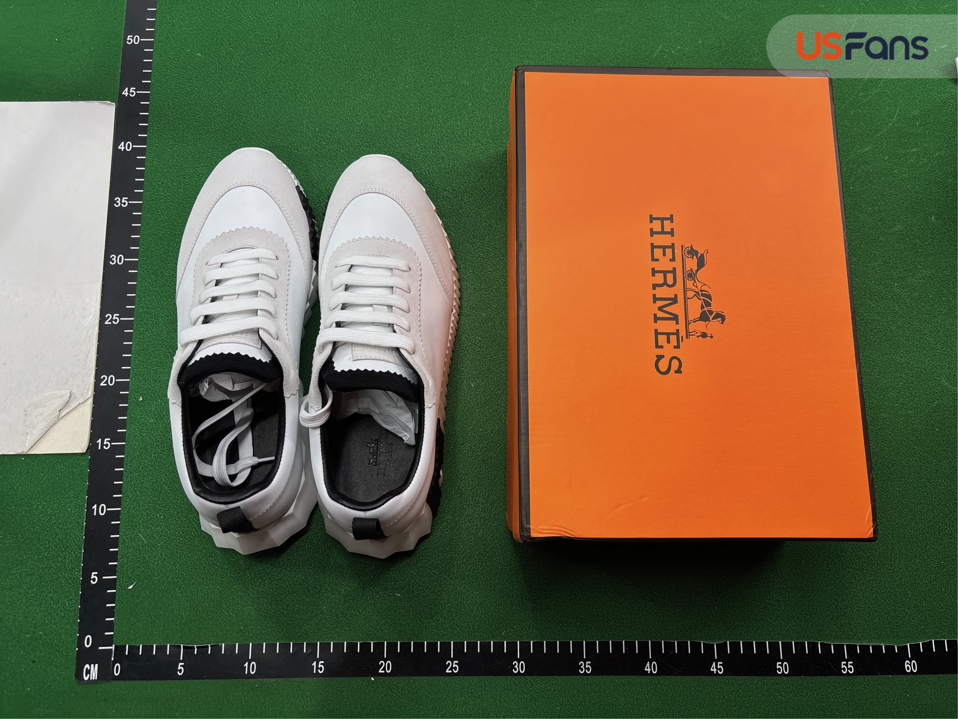 Sneakers QC photo 1 of 6