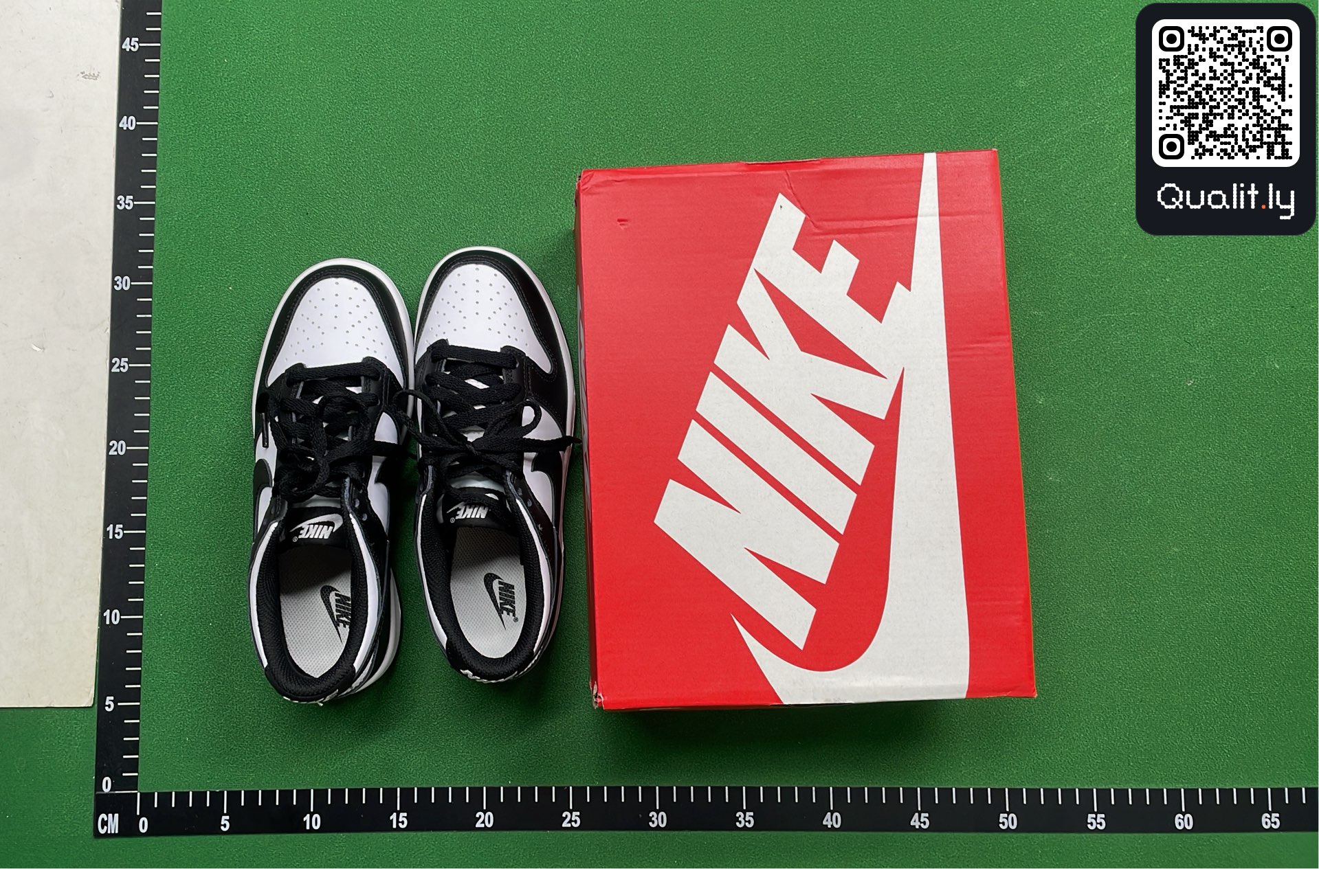 Sneakers QC photo 1 of 6