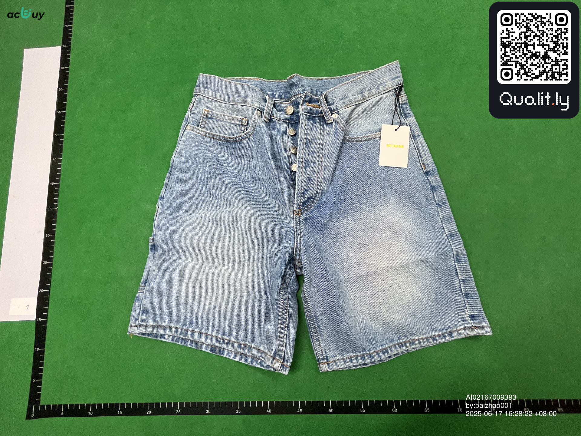 牛仔裤 QC 照片 3 / 20