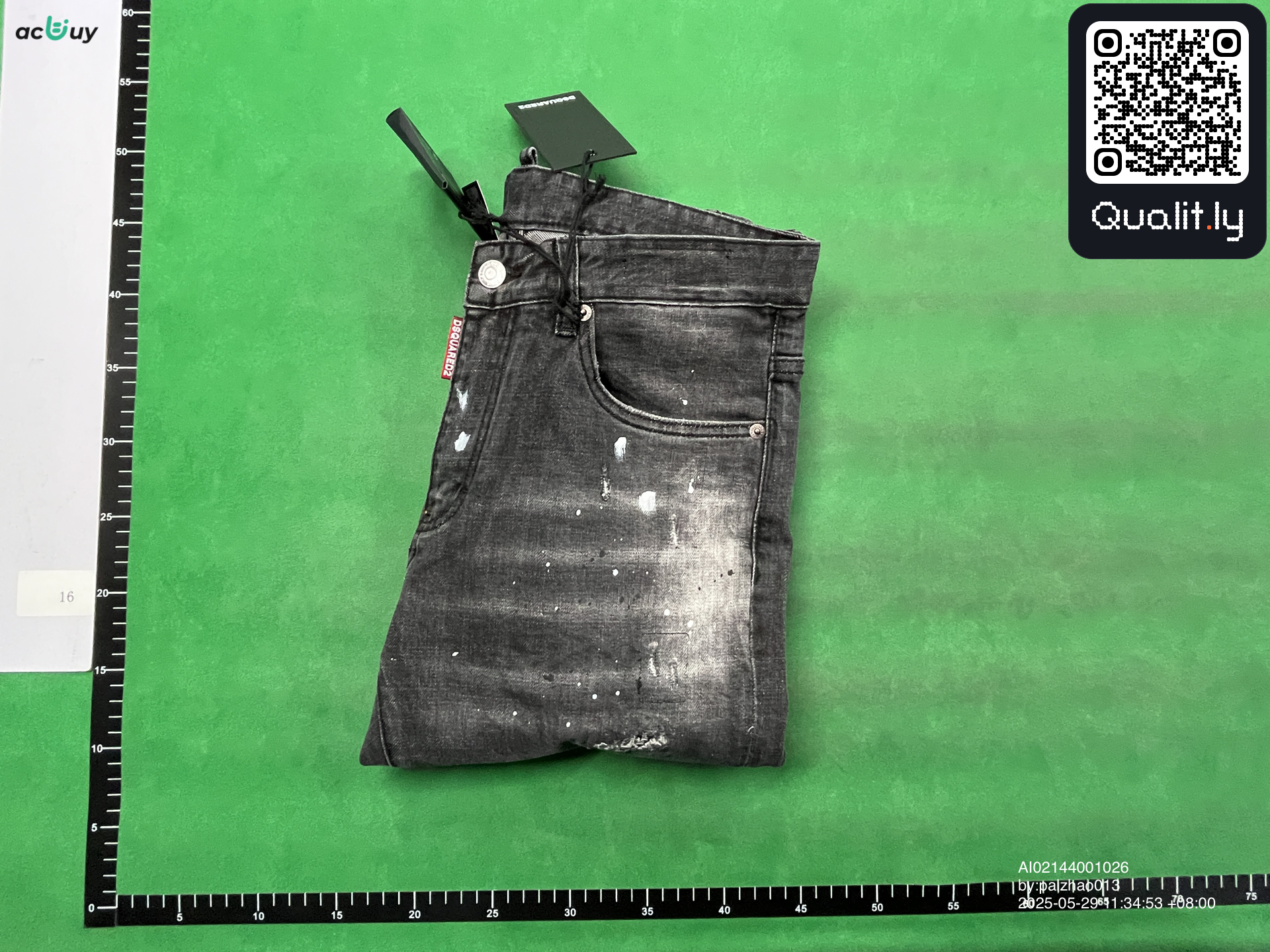 Jeans QC photo 1 of 28