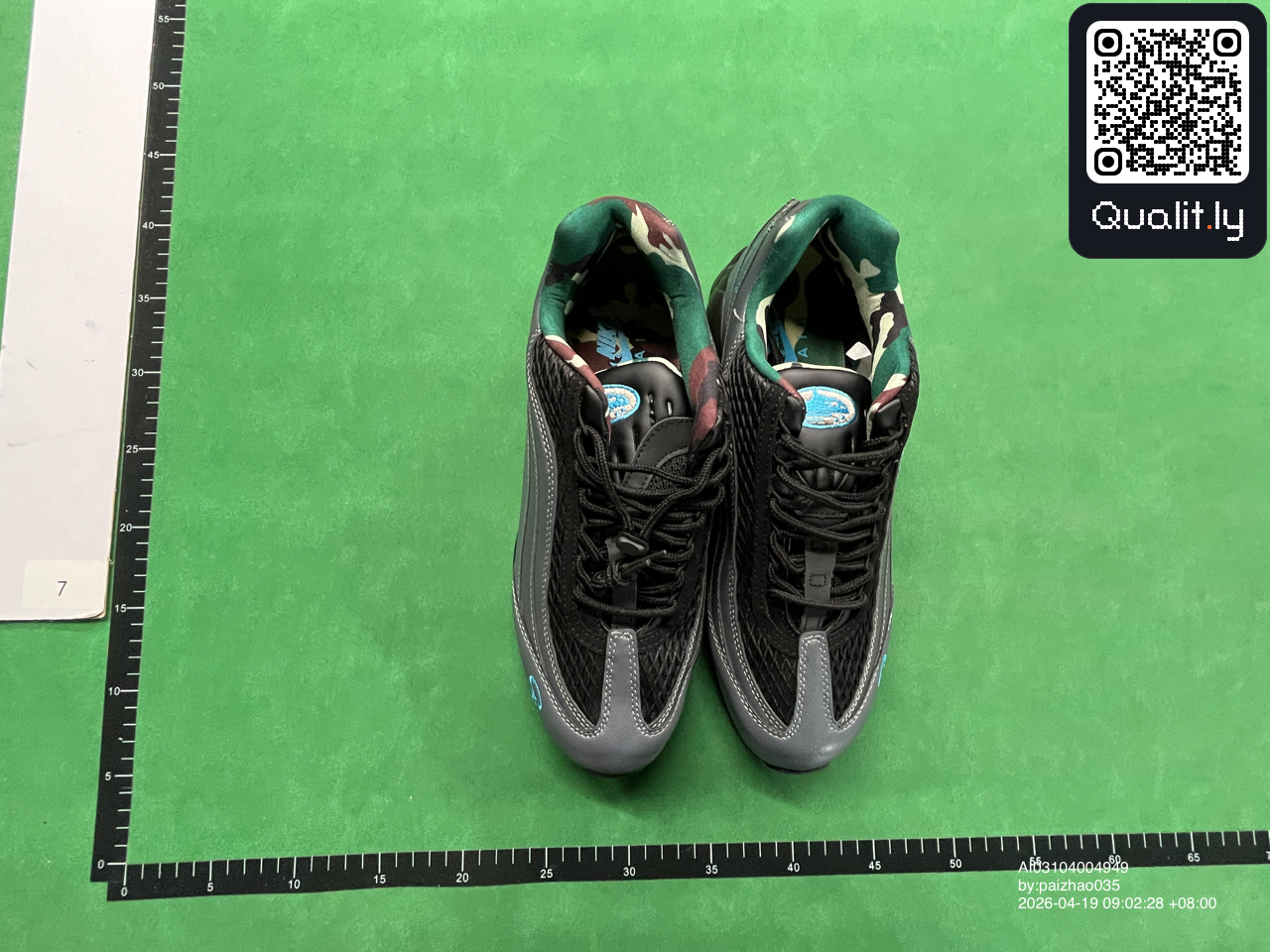 Sneakers — QC-foto 1 av 6