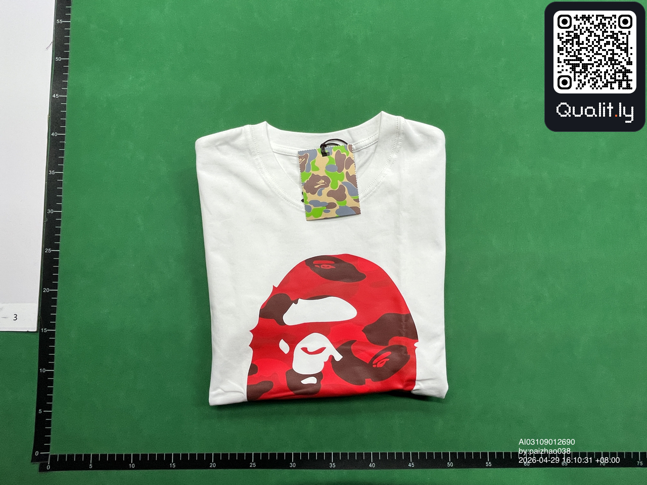 T-shirt — foto QC 1 de 44