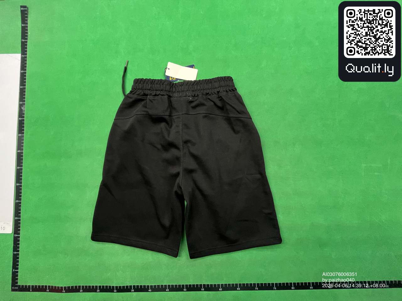 短裤 QC 照片 2 / 4