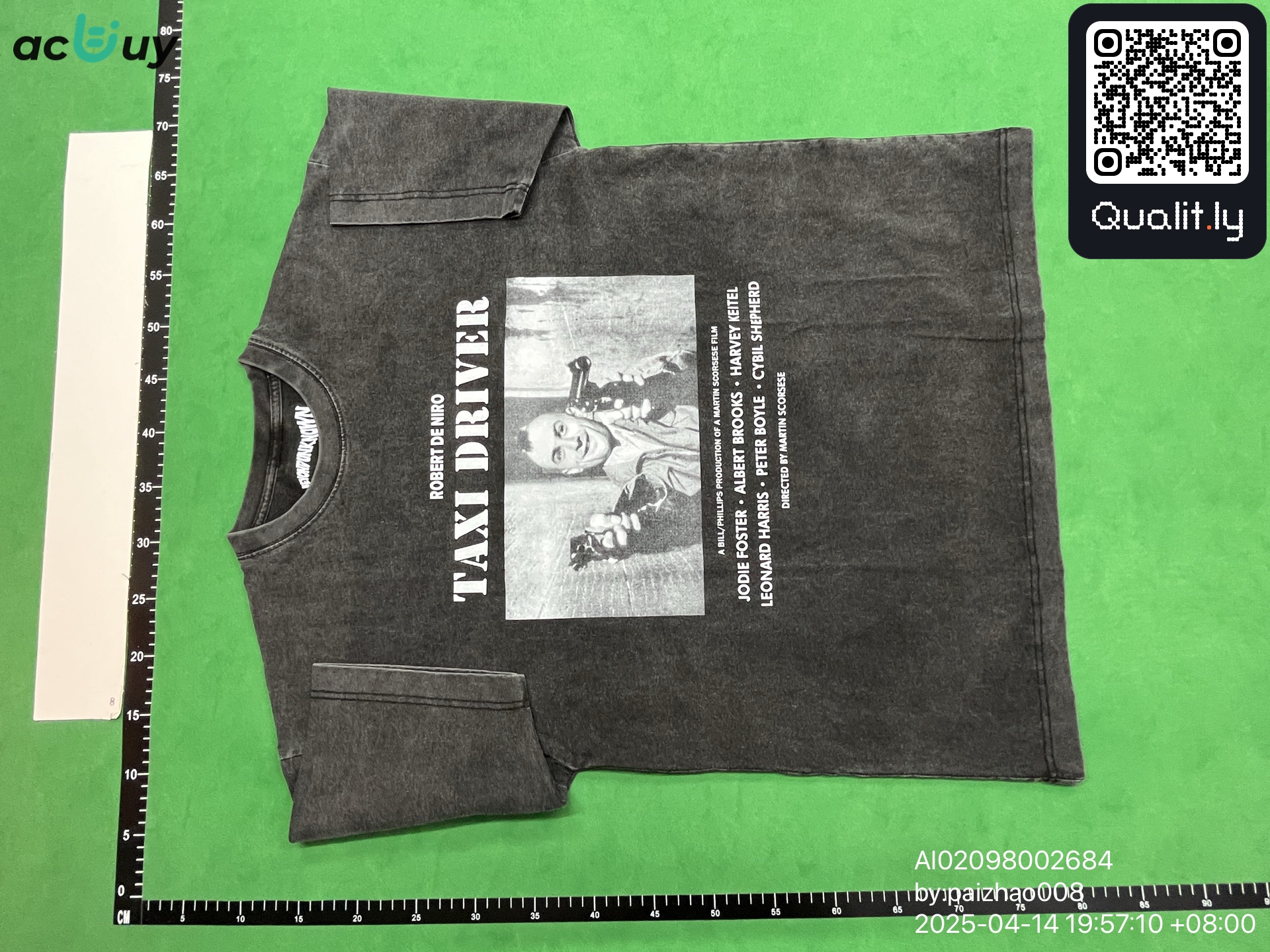 T-shirt — foto QC 3 di 20