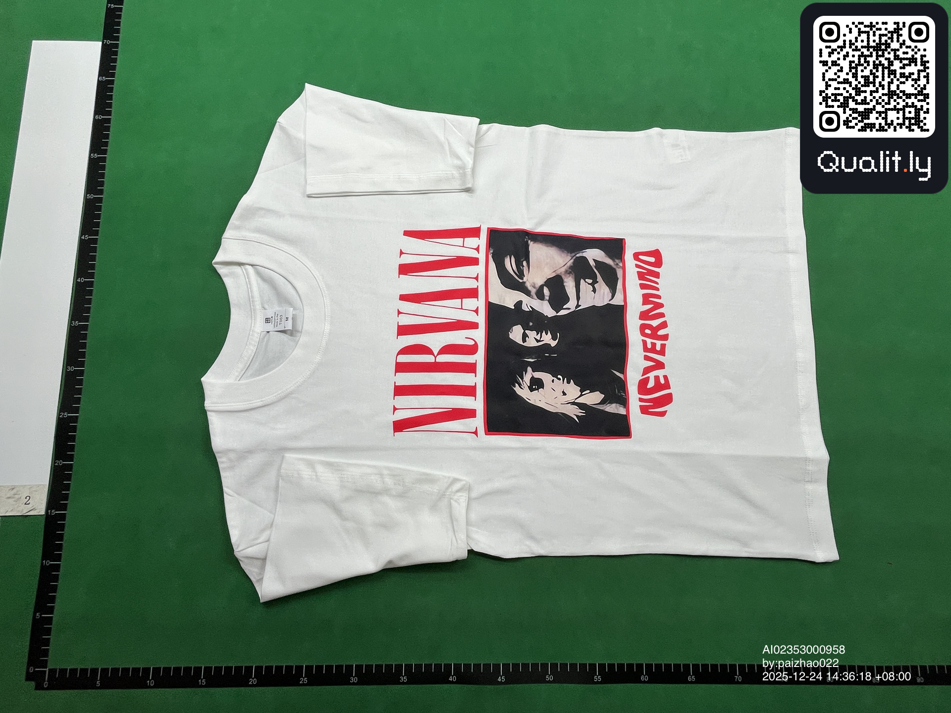T-shirt — photo QC 3 sur 8