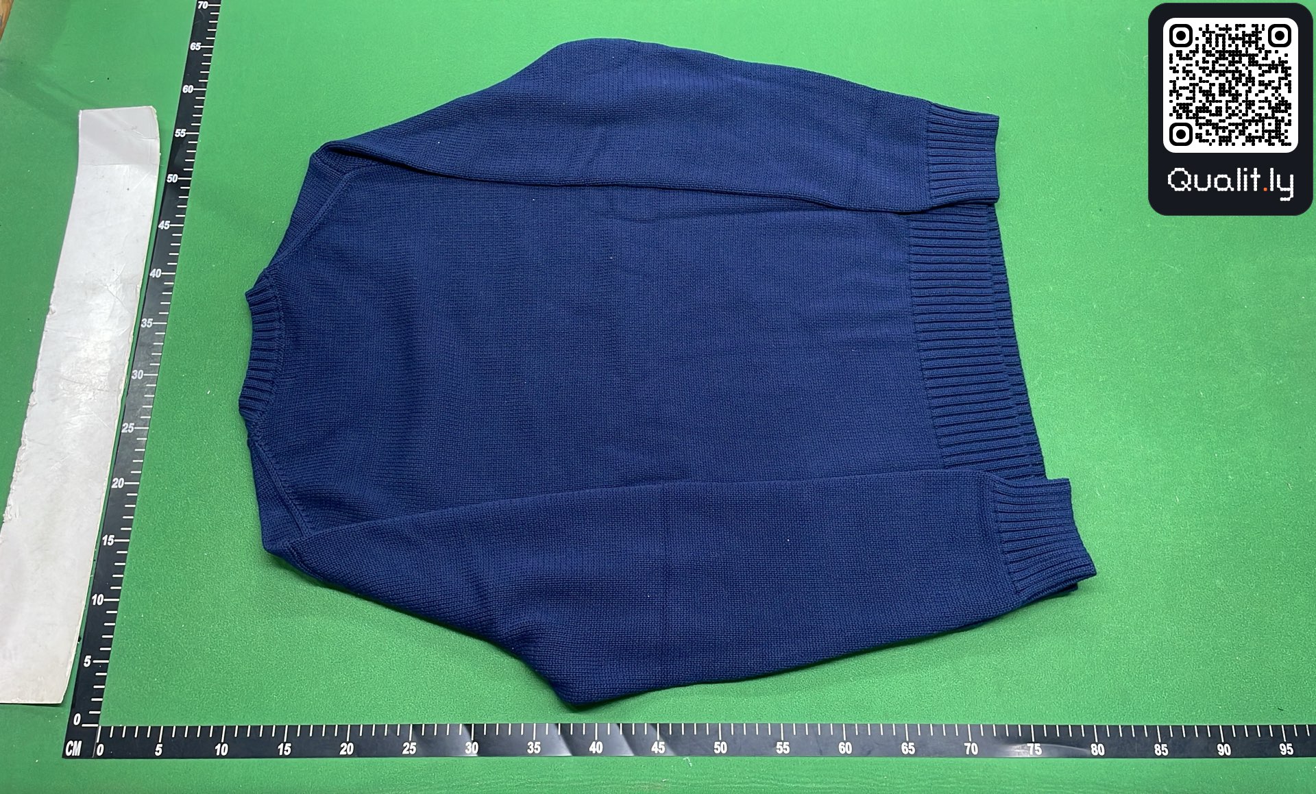 Pullover — QC-Foto 3 von 4