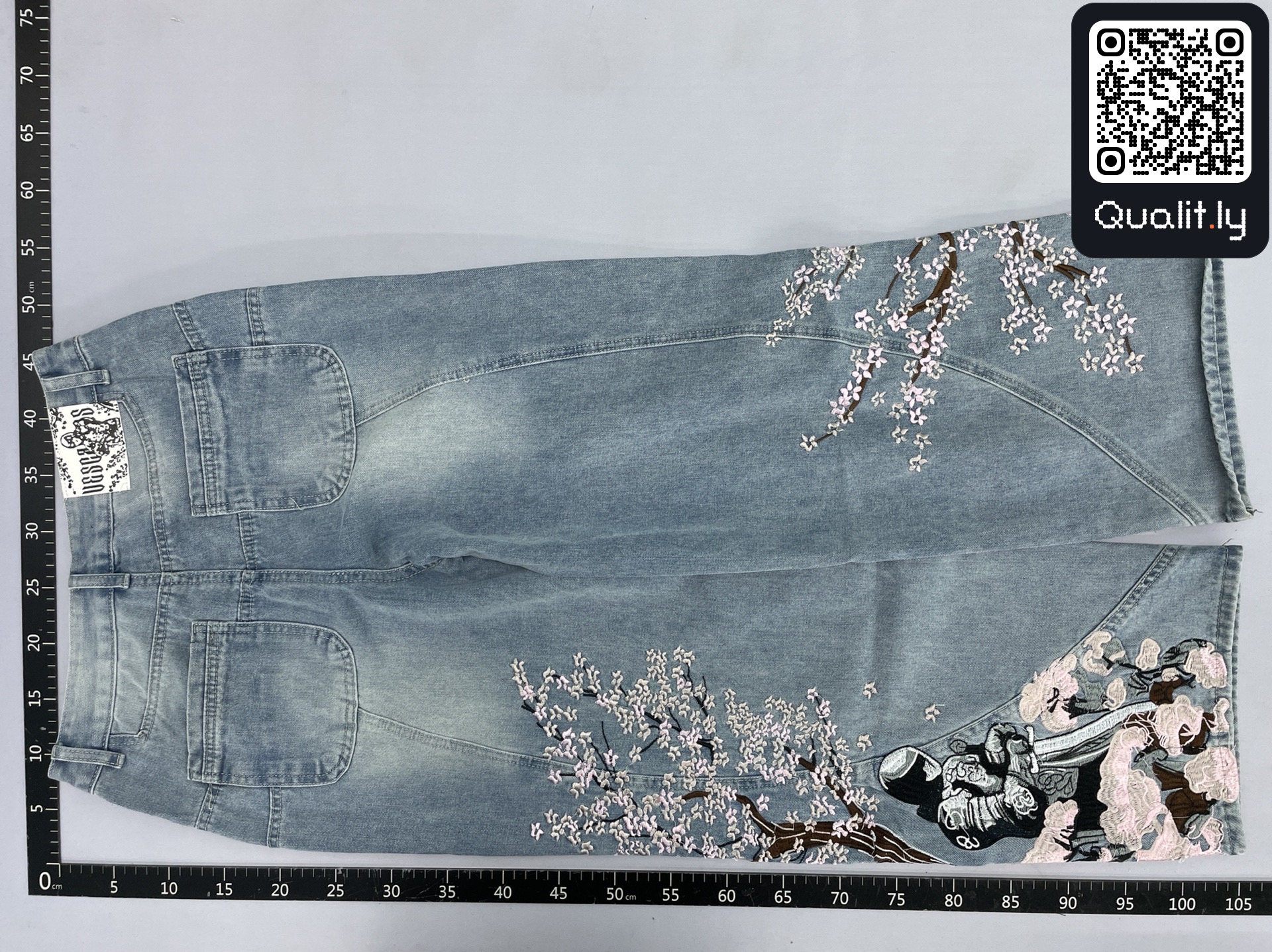 Jeans — QC-foto 3 av 16